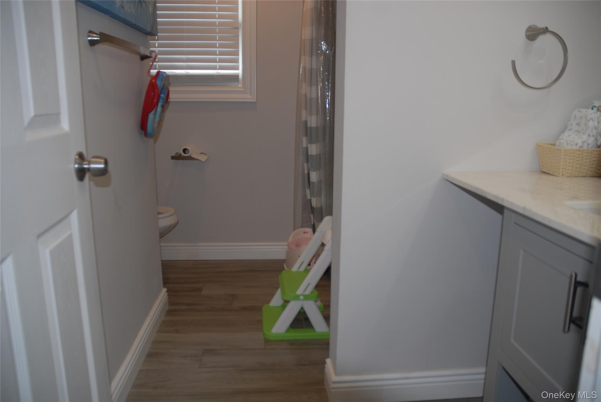 #8 photo, 137 Carleton Drive, Shirley , NY 11967