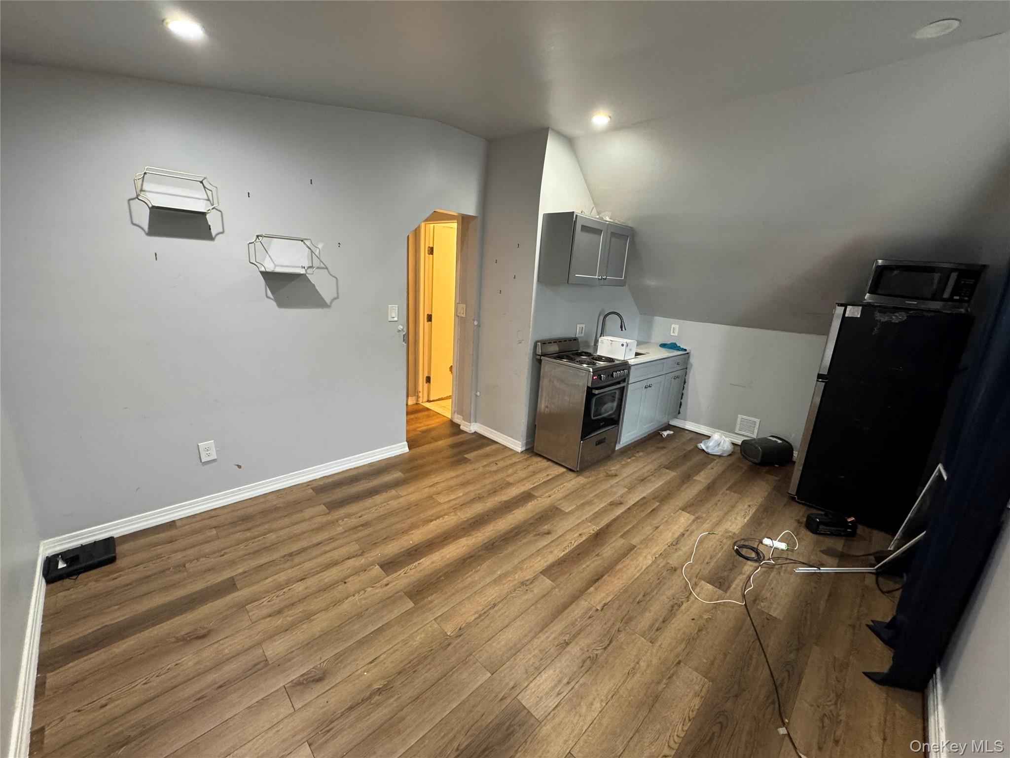 #2 photo, 44 Lincoln Street, 롱 아일랜드 Elmont , NY 11003