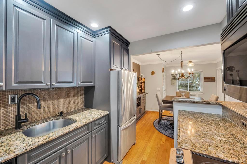 #15 photo, 73 Richmond Boulevard, #3B, Ronkonkoma , NY 11779