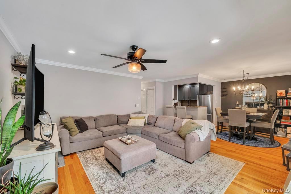 #21 photo, 73 Richmond Boulevard, #3B, Ronkonkoma , NY 11779