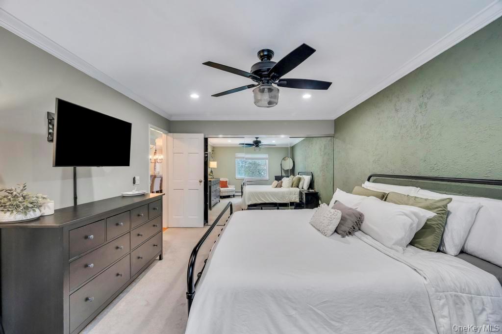 #25 photo, 73 Richmond Boulevard, #3B, Ronkonkoma , NY 11779