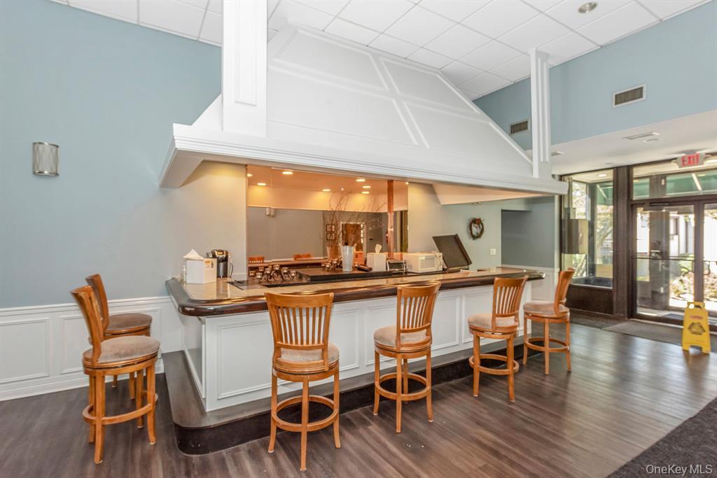 #36 photo, 73 Richmond Boulevard, #3B, Ronkonkoma , NY 11779