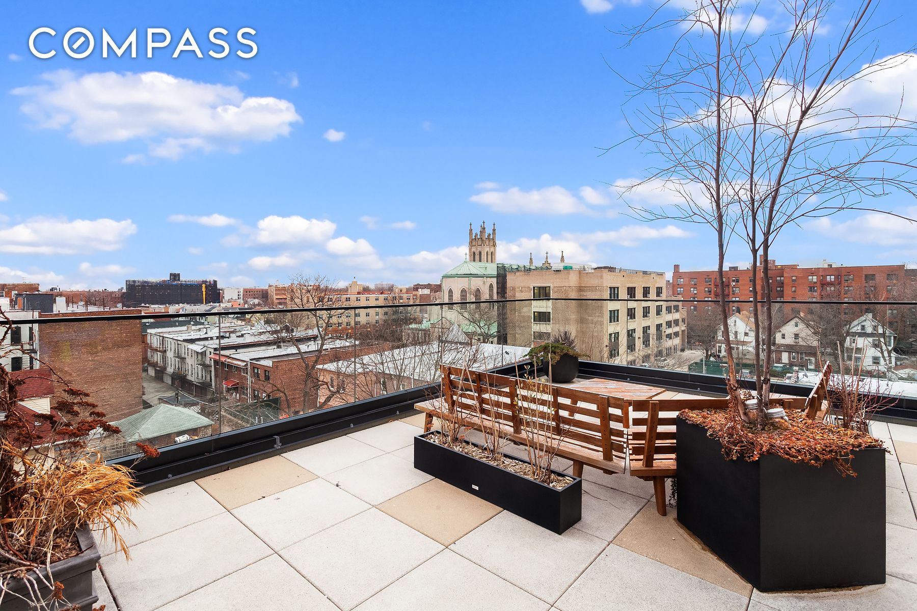 #1 photo, 264 Webster Avenue, הברונקס Kensington , NY 11230