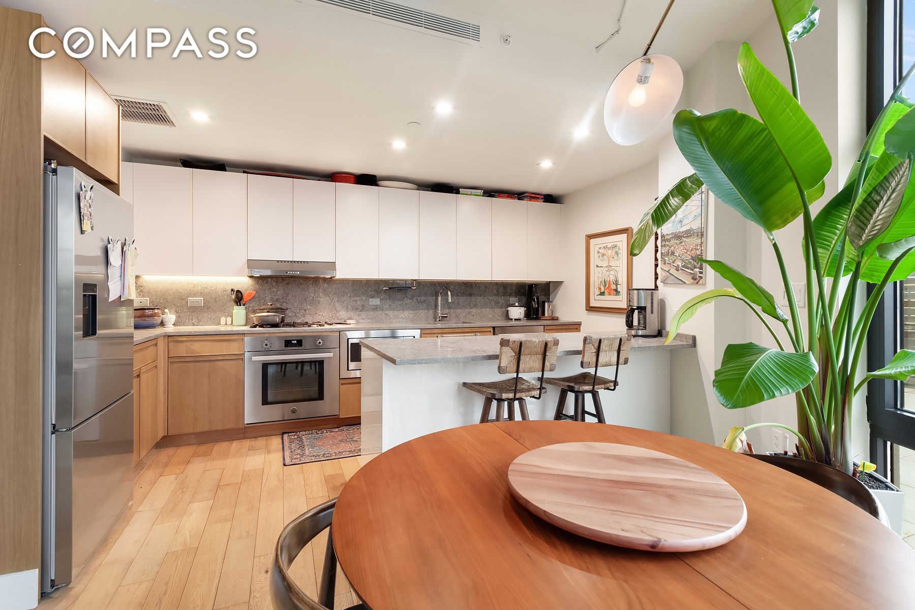 #4 photo, 264 Webster Avenue, הברונקס Kensington , NY 11230