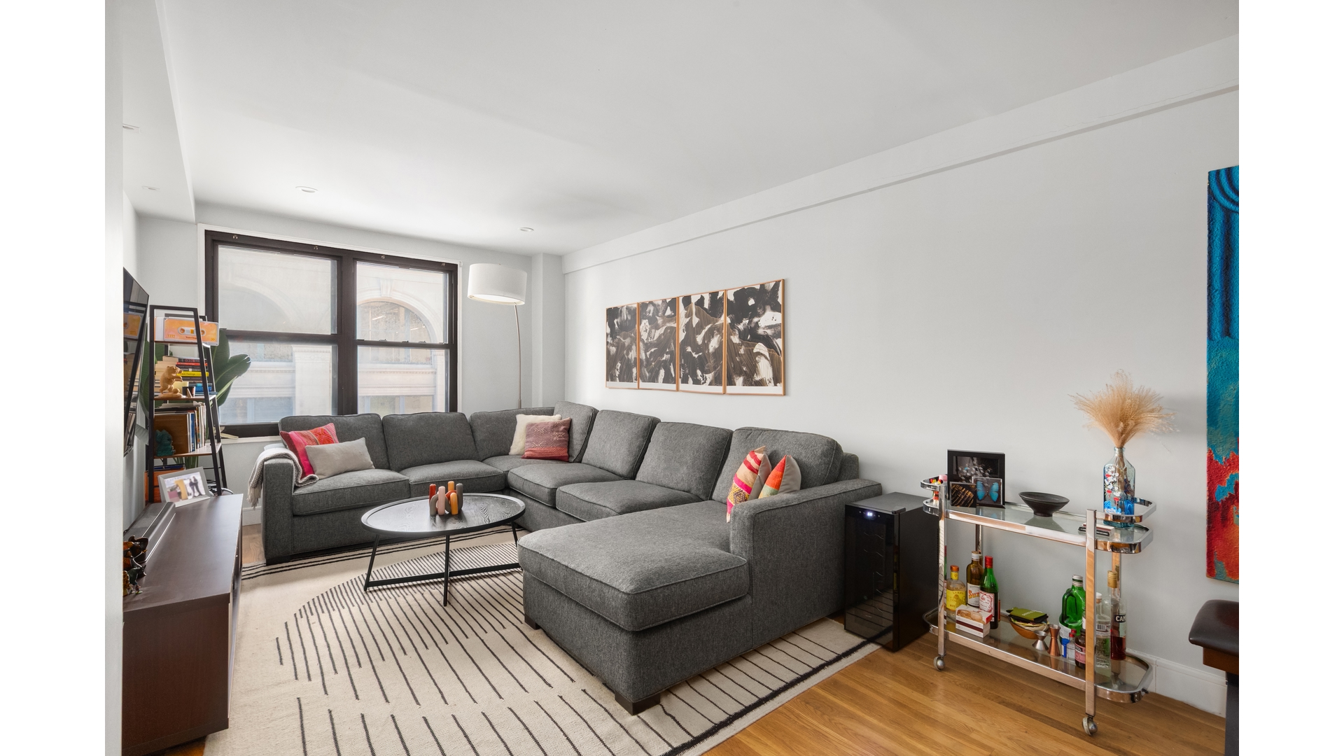 #1 photo, 60 E 9TH Street, Greenwich Village , NY 10003