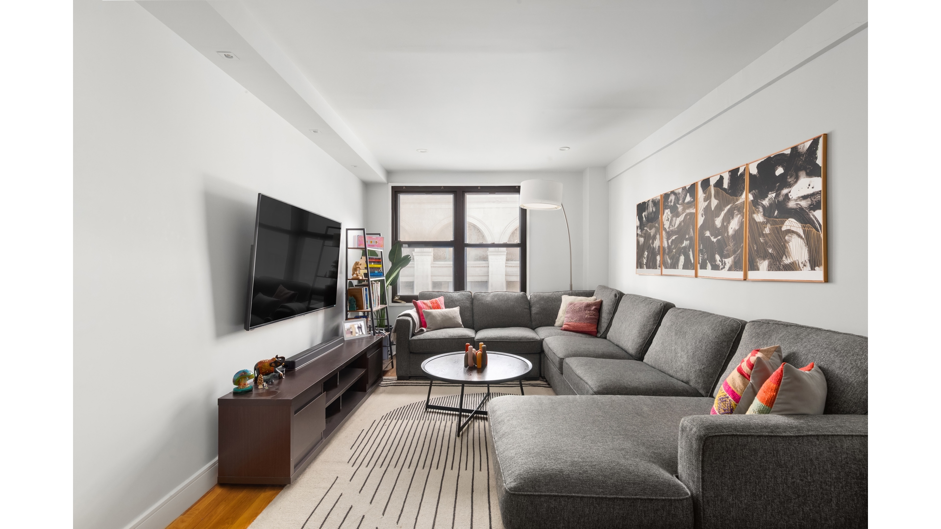 #2 photo, 60 E 9TH Street, Greenwich Village , NY 10003