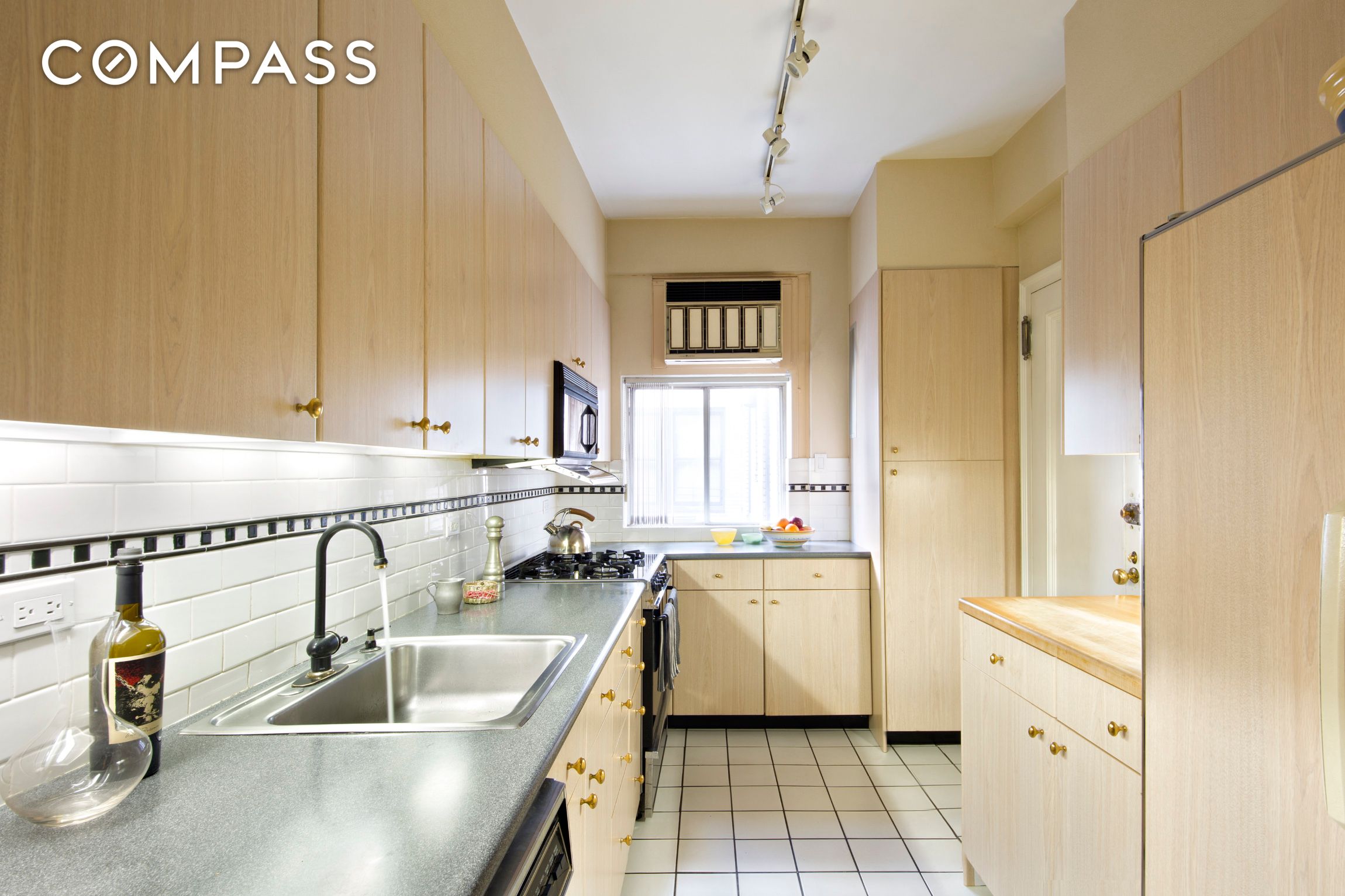 #7 photo, 21 E 87th Street, Upper East Side , NY 10128