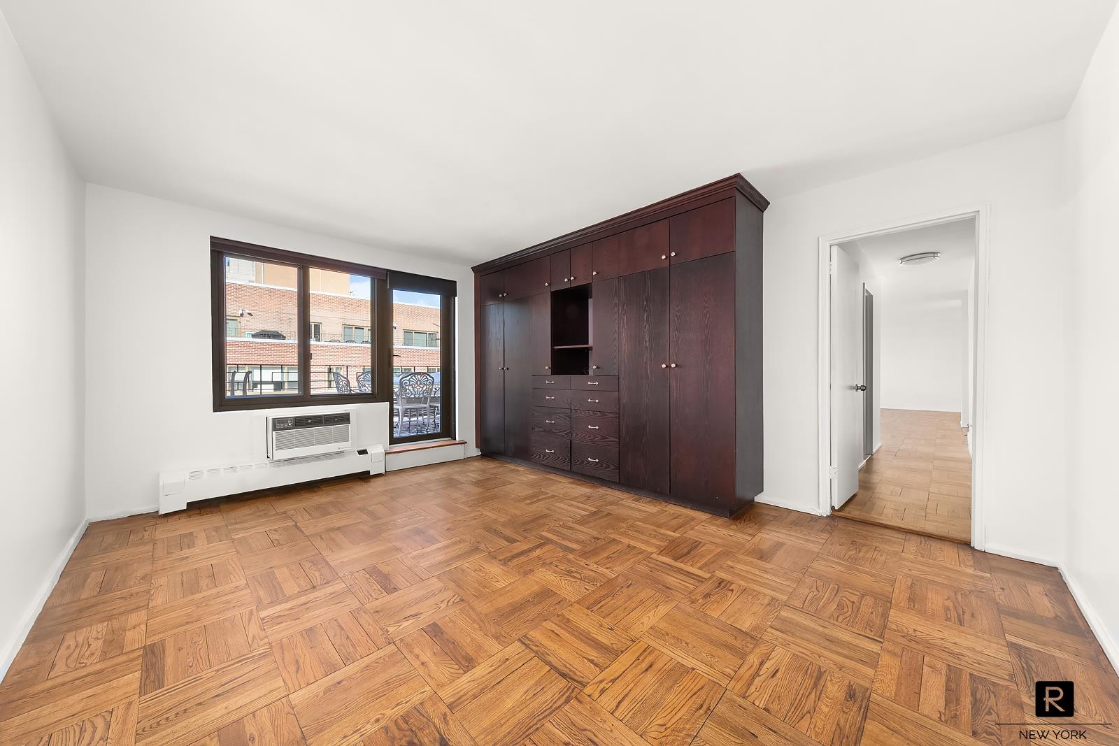 #12 photo, New York City, Upper East Side , NY 10065