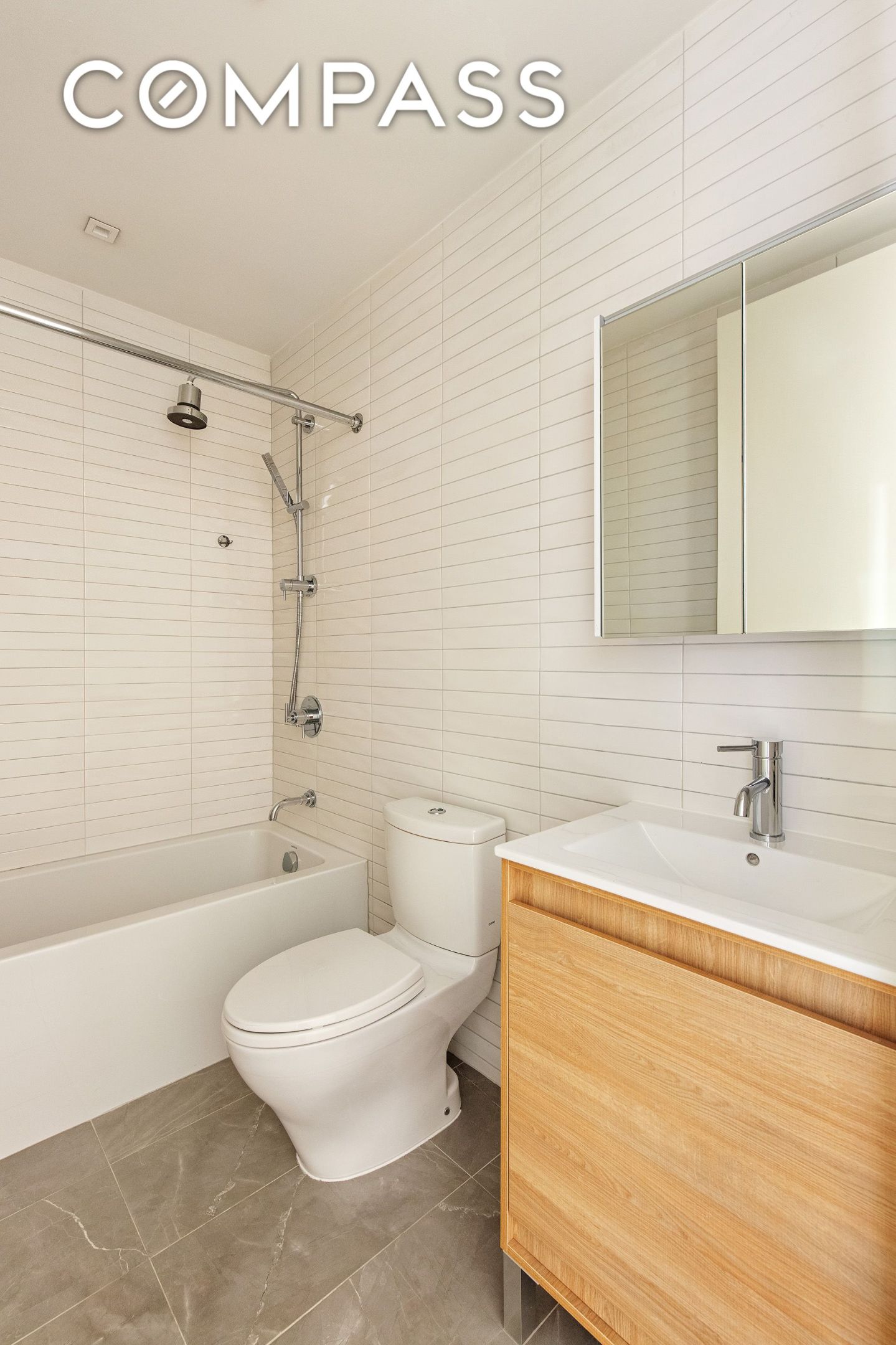 #8 photo, 113 N 9th Street, Williamsburg , NY 11249