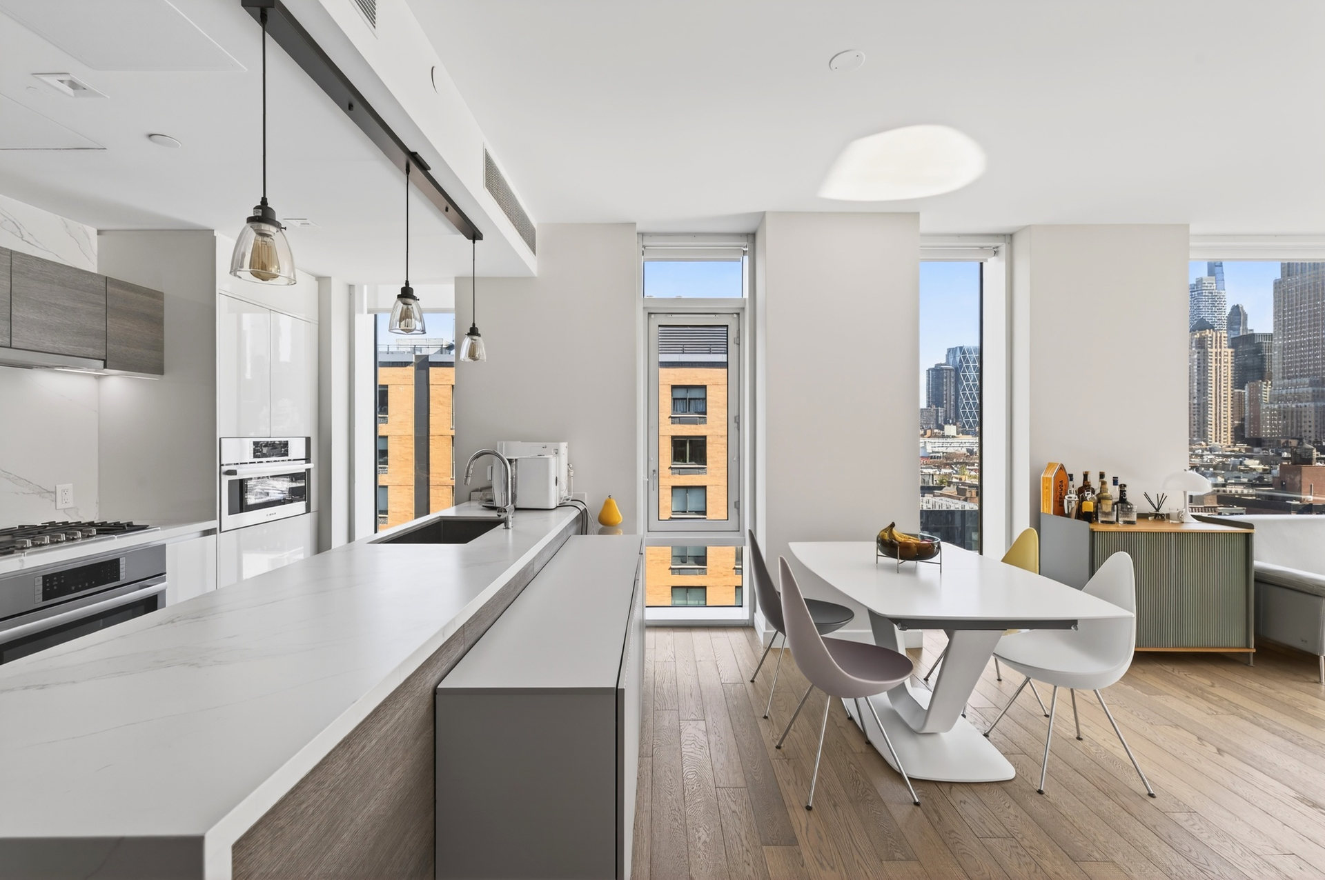 #7 photo, 505 W 43RD Street, Hell's Kitchen , NY 10036