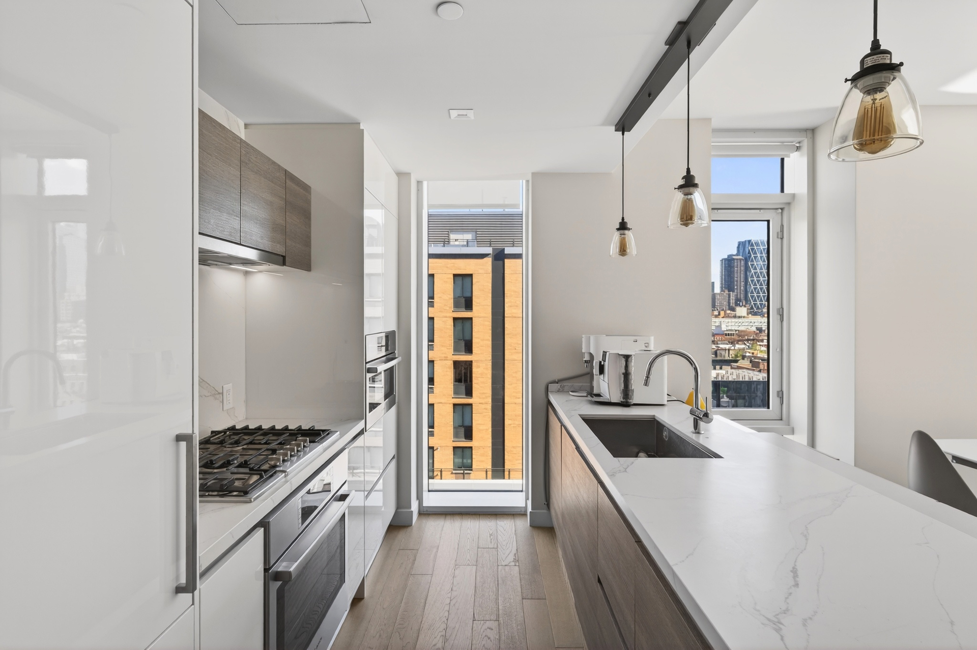 #9 photo, 505 W 43RD Street, Hell's Kitchen , NY 10036