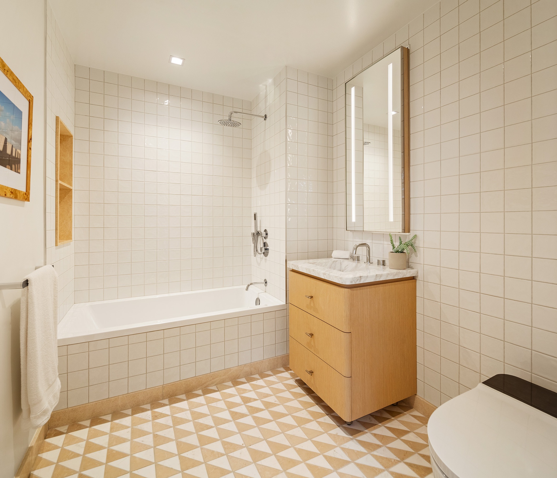 #5 photo, 24-01 Queens Plaza N, Куинс ‖ Long Island City , NY 11101