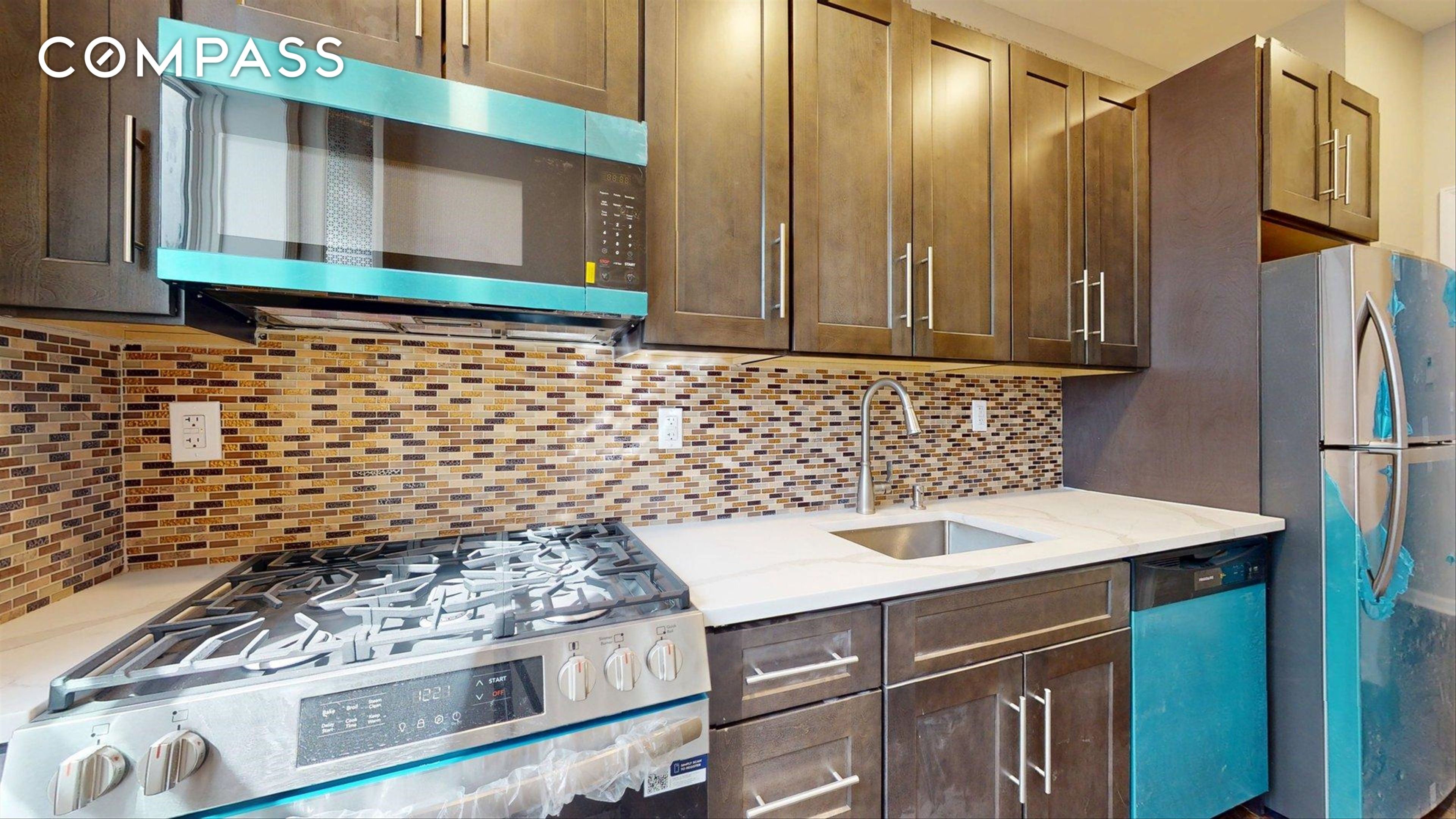 #1 photo, 7609 4th Avenue, ब्रुकलीन Bay Ridge , NY 11209