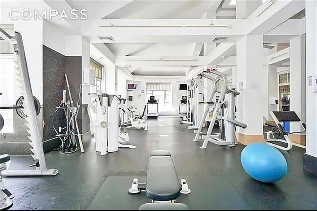 #15 photo, 60 Oceana Drive W, Brighton Beach , NY 11235