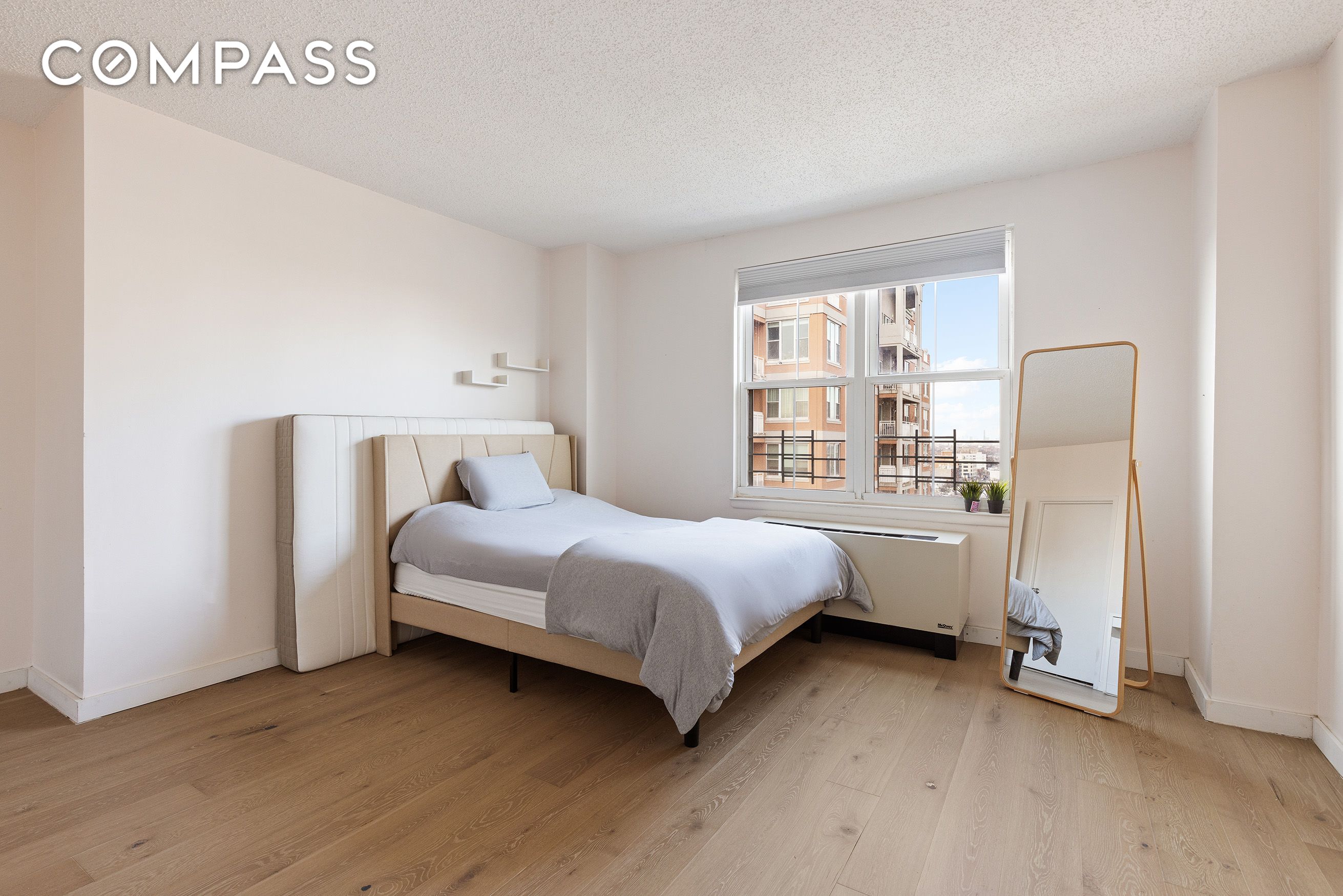 #5 photo, 60 Oceana Drive W, Brighton Beach , NY 11235