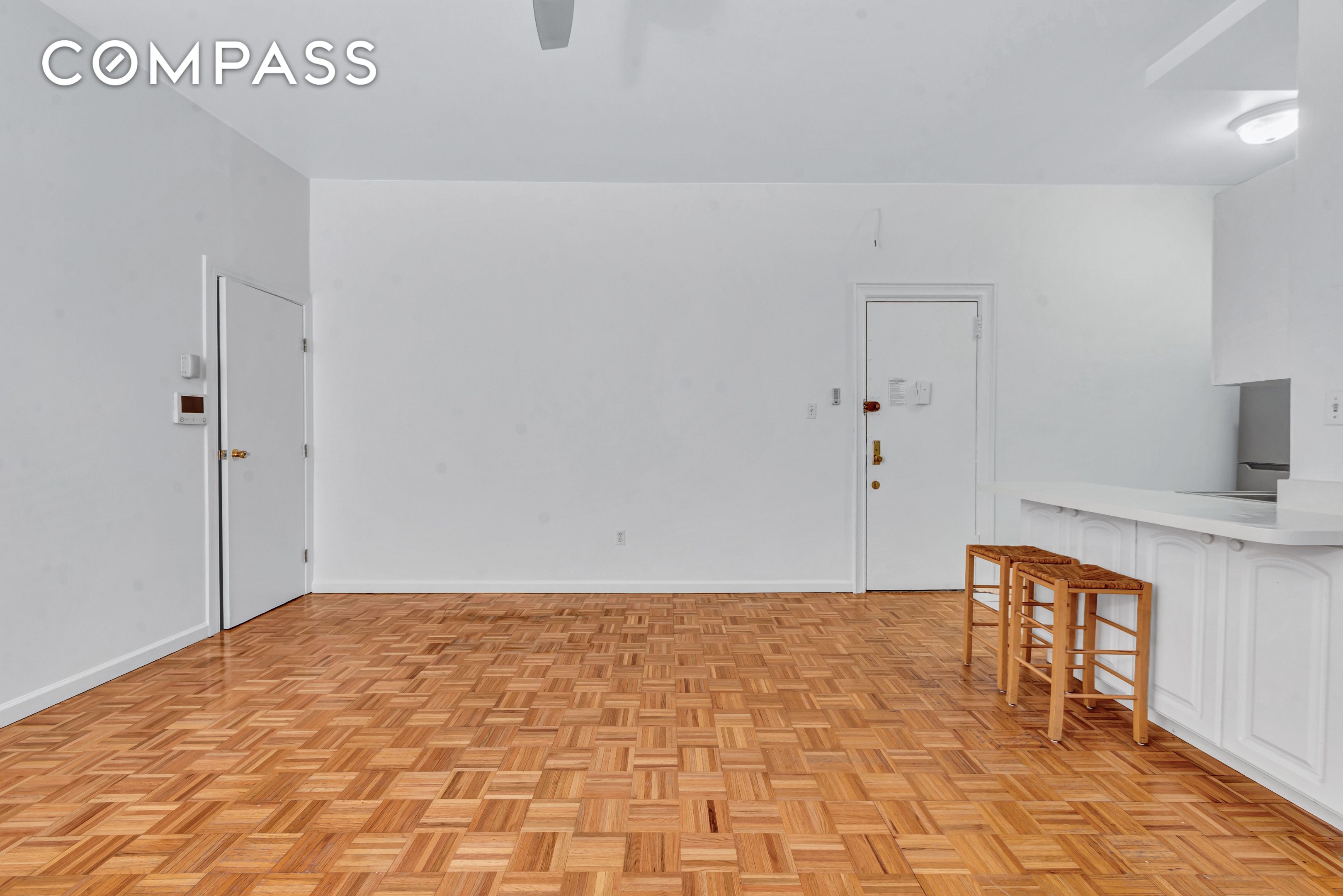 #2 photo, 244 Riverside Drive, मैनहटन Upper West Side , NY 10025