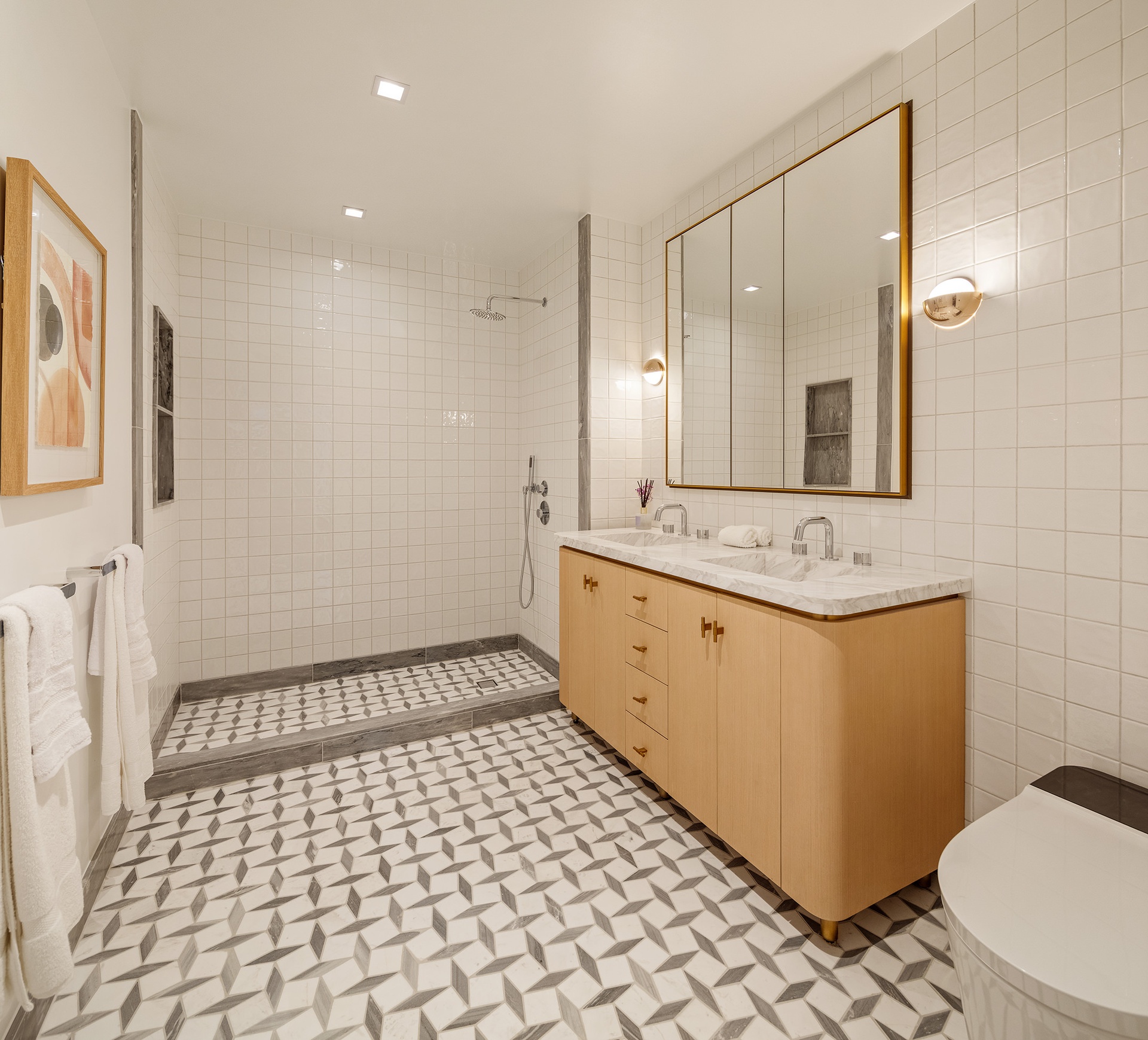 #9 photo, 24-01 Queens Plaza N, קווינס Long Island City , NY 11101