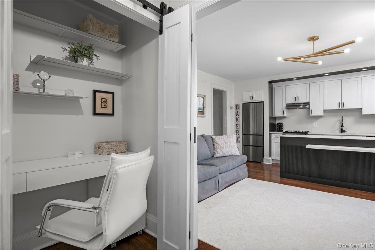 #12 photo, 412 Munro Avenue, Mamaroneck , NY 10543