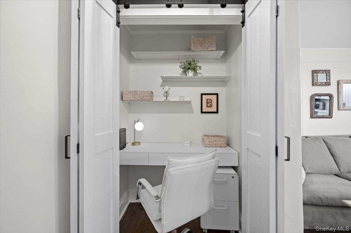 #13 photo, 412 Munro Avenue, Mamaroneck , NY 10543