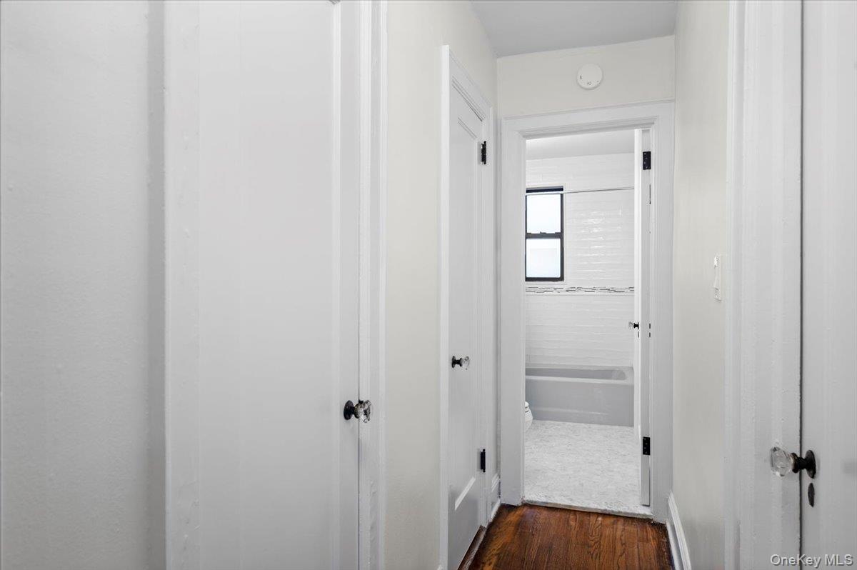 #14 photo, 412 Munro Avenue, Mamaroneck , NY 10543