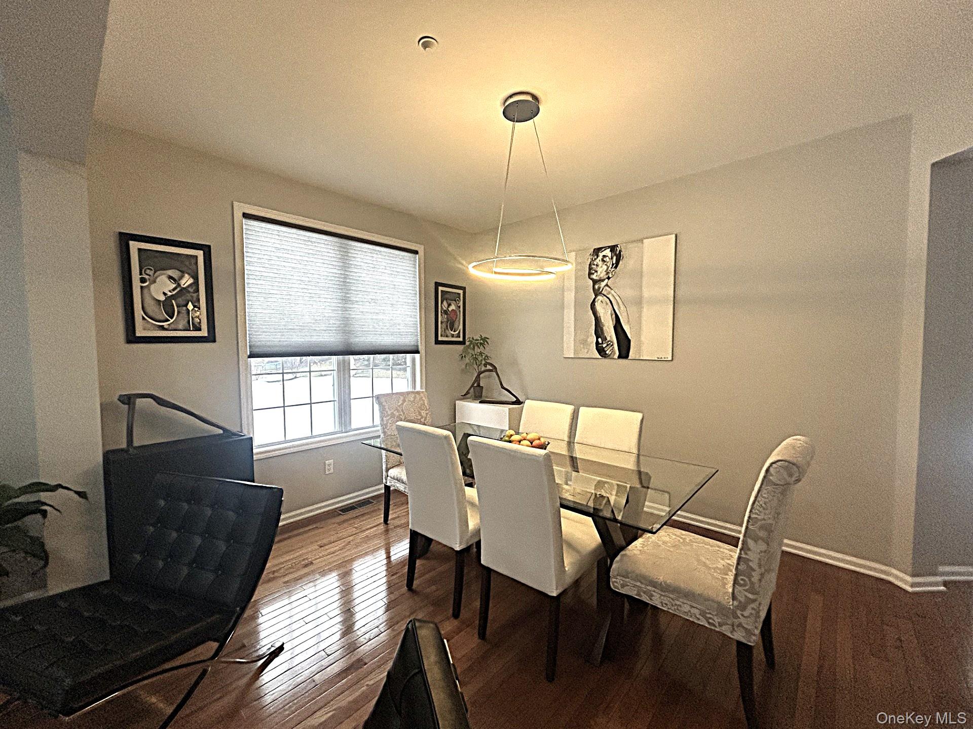 #11 photo, 7 Limerick Court, White Plains , NY 10603