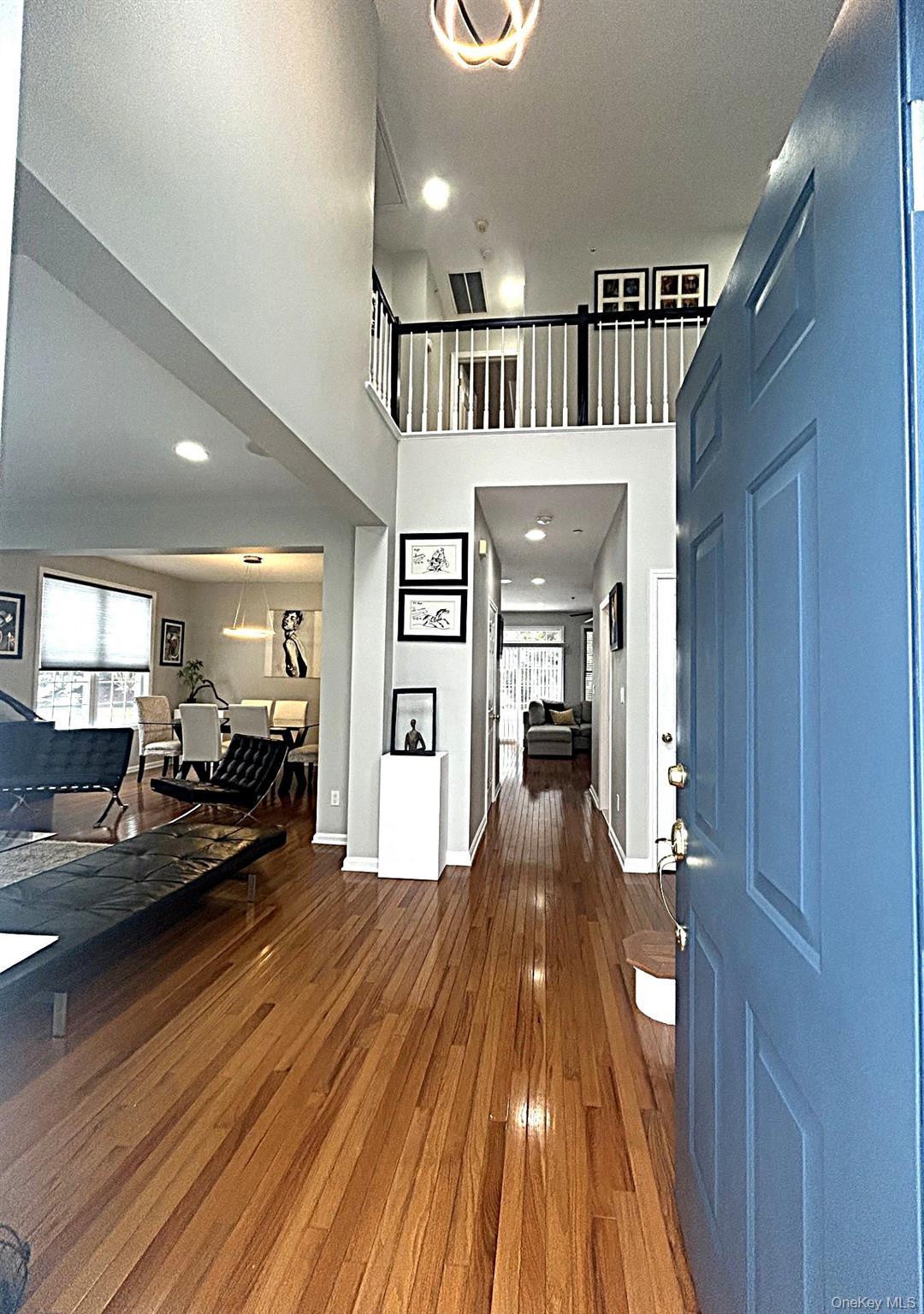 #2 photo, 7 Limerick Court, White Plains , NY 10603