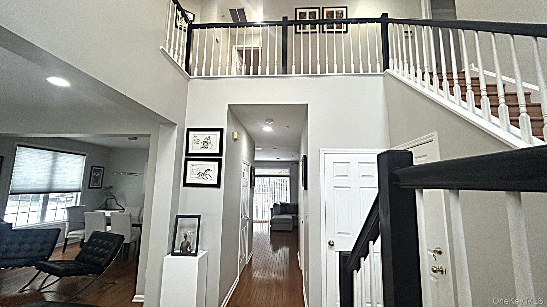 #4 photo, 7 Limerick Court, White Plains , NY 10603