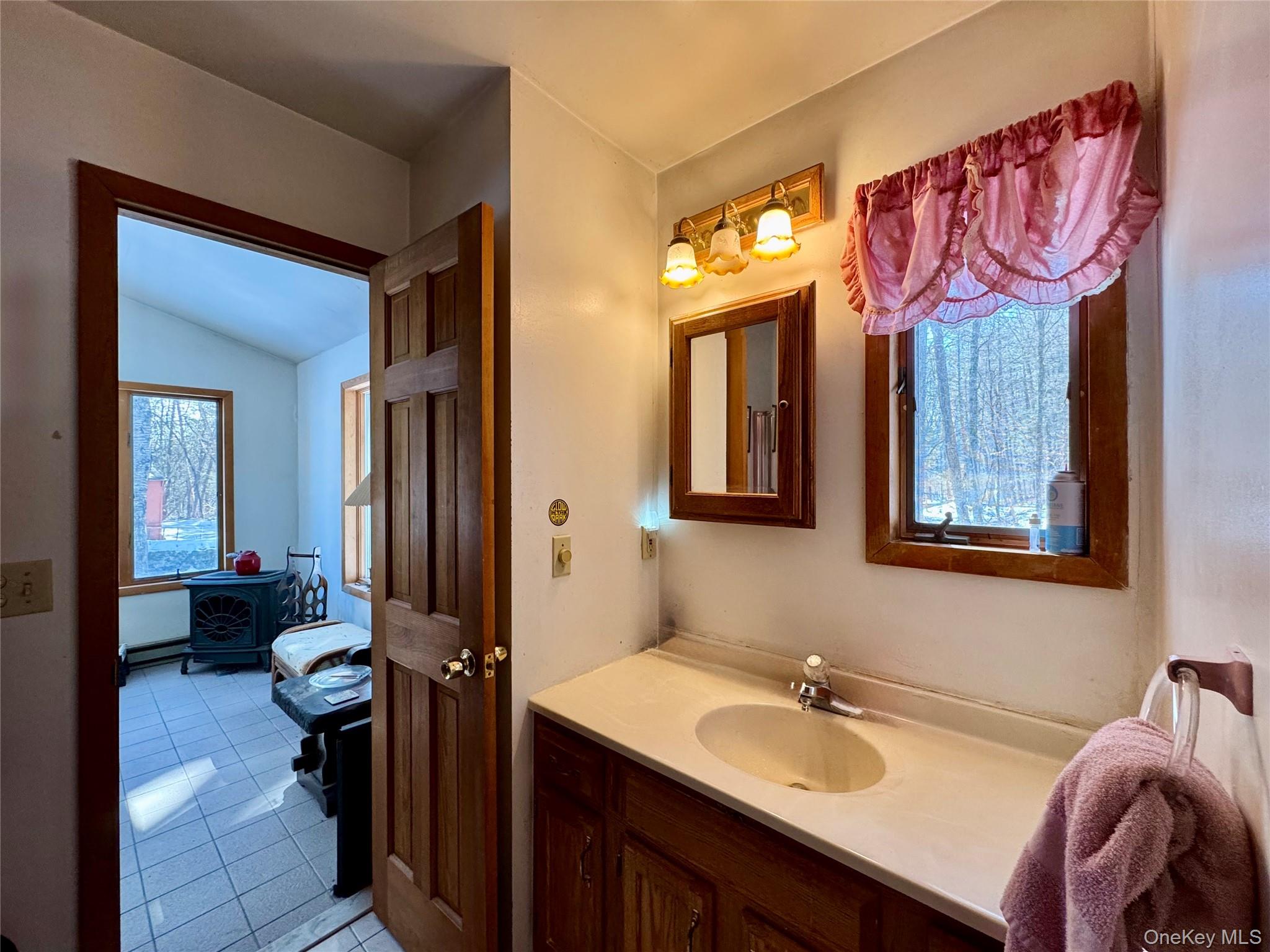 #15 photo, 24 Palmer Road, 뉴욕주 Catskill , NY 12414