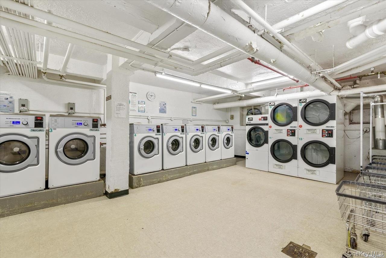 #16 photo, 34-20 78th Street, कुईंस Jackson Heights , NY 11372