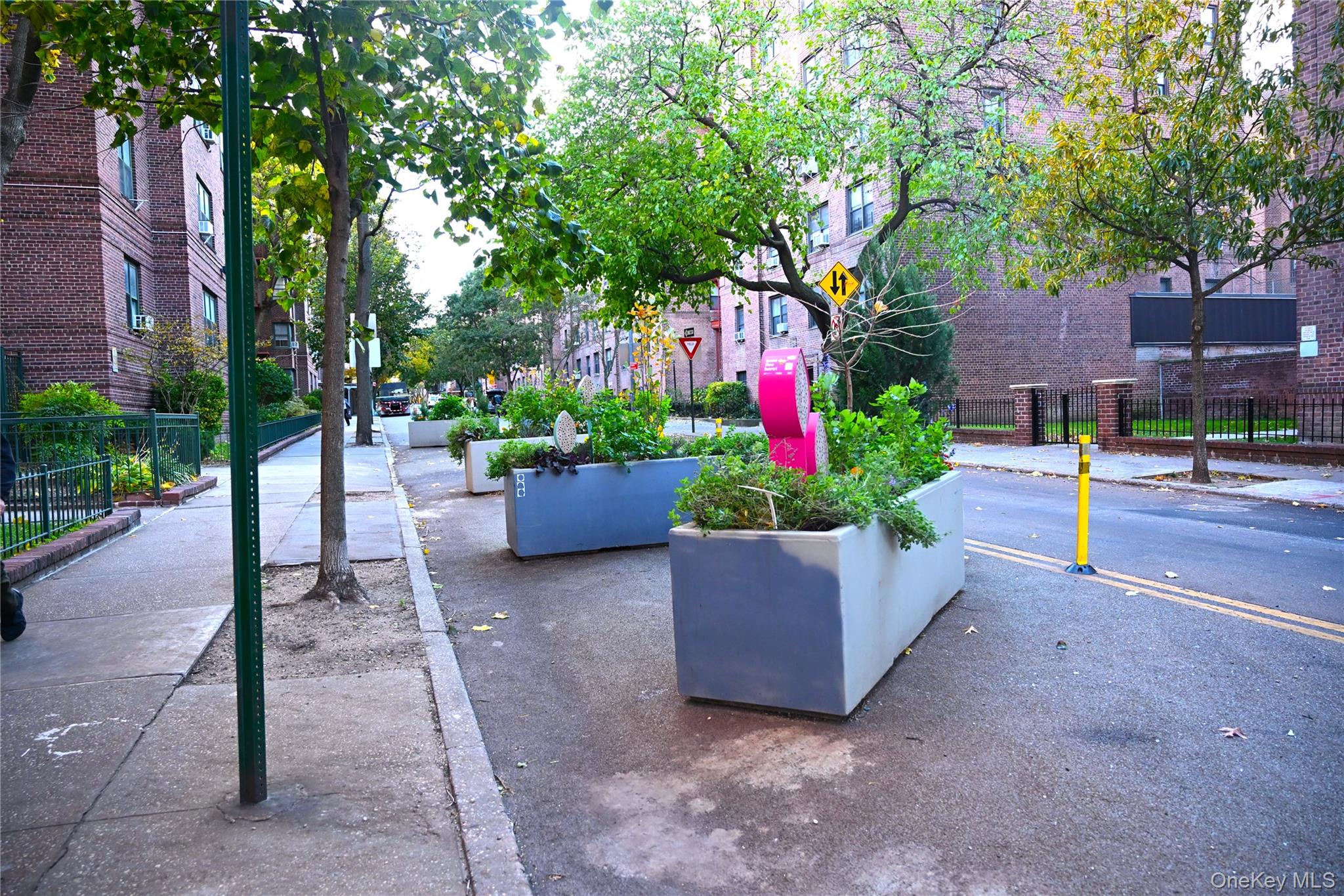 #18 photo, 34-20 78th Street, कुईंस Jackson Heights , NY 11372