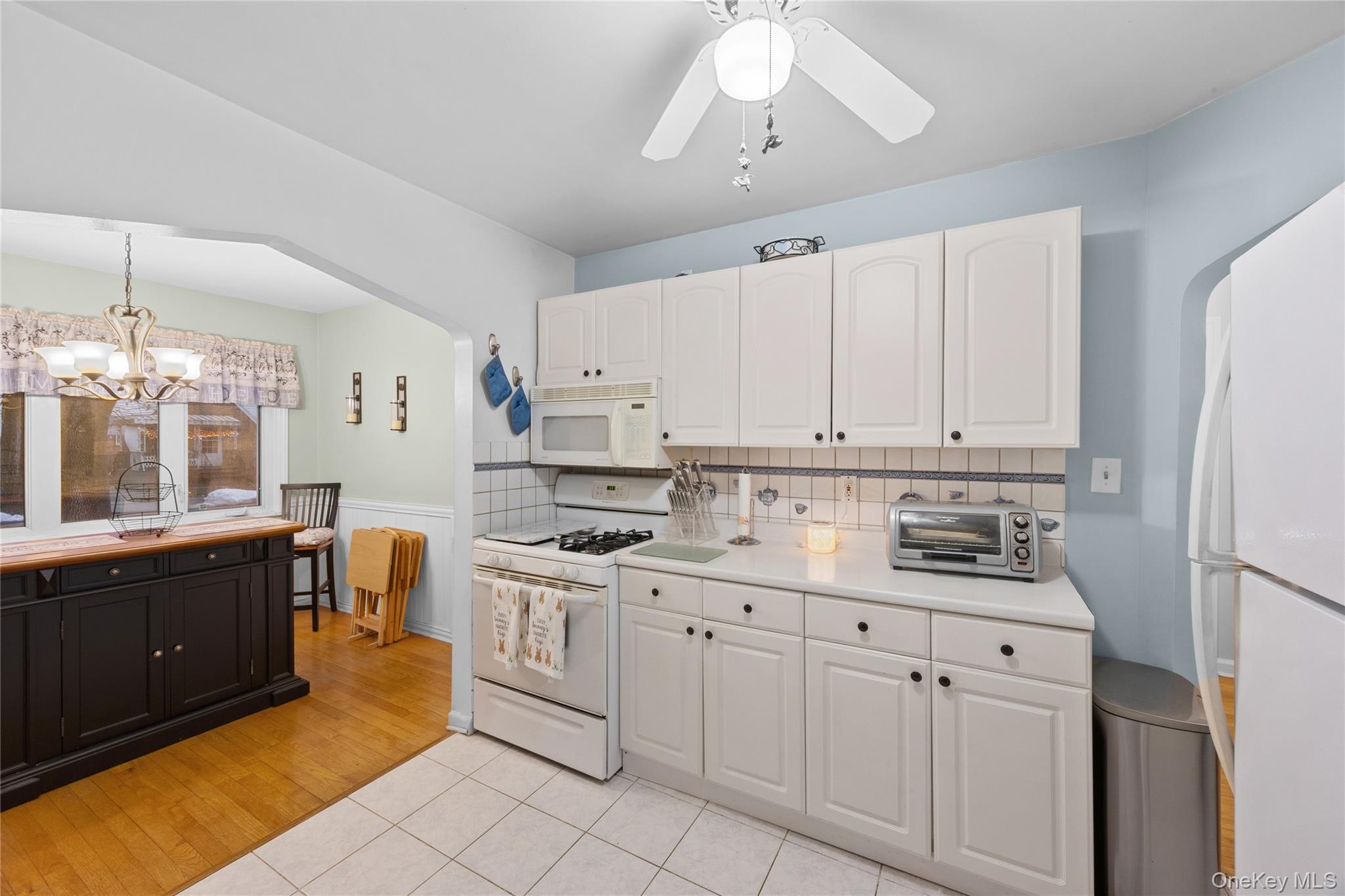 #11 photo, 38 Hawthorne Avenue, Floral Park , NY 11001