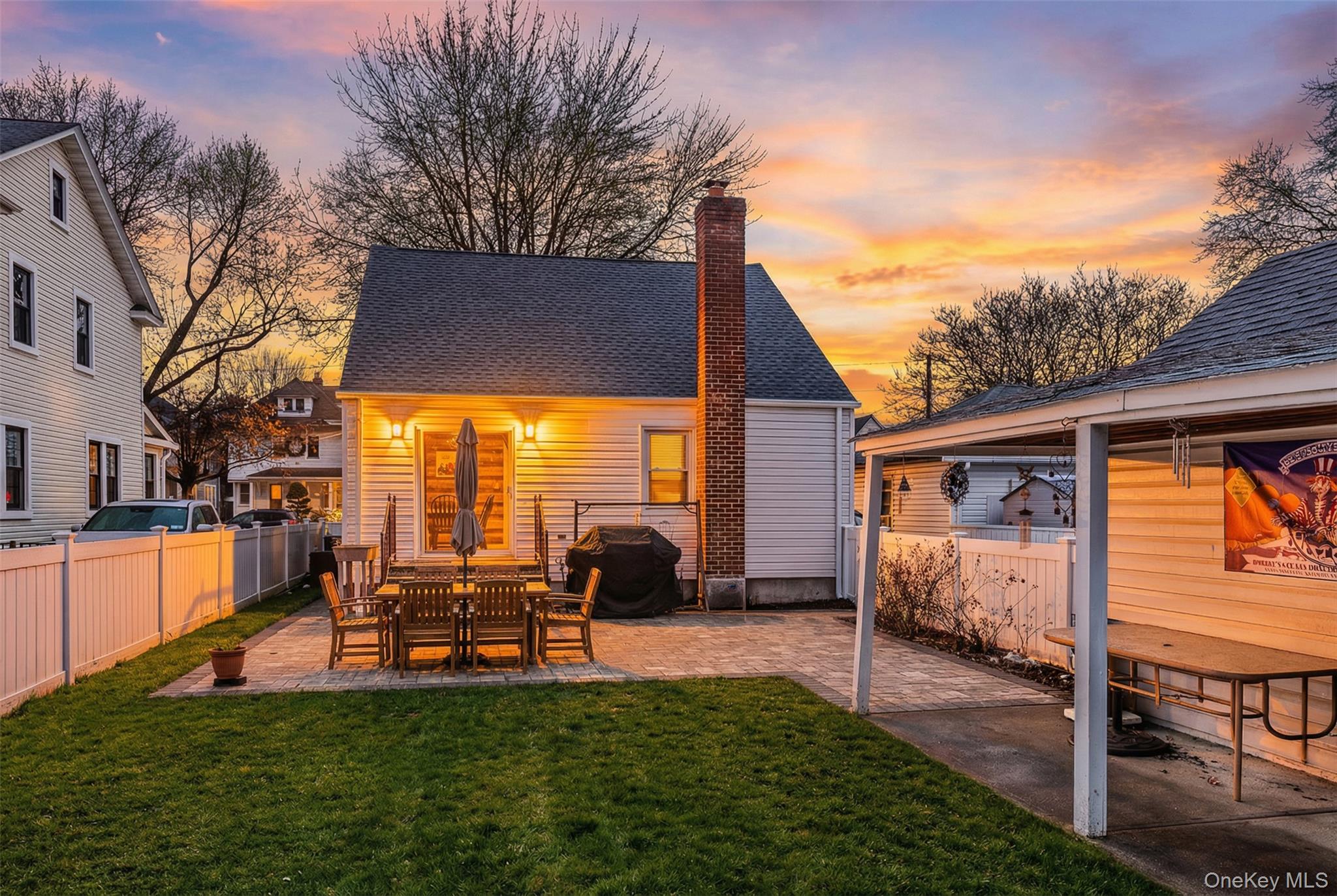 #4 photo, 38 Hawthorne Avenue, Floral Park , NY 11001