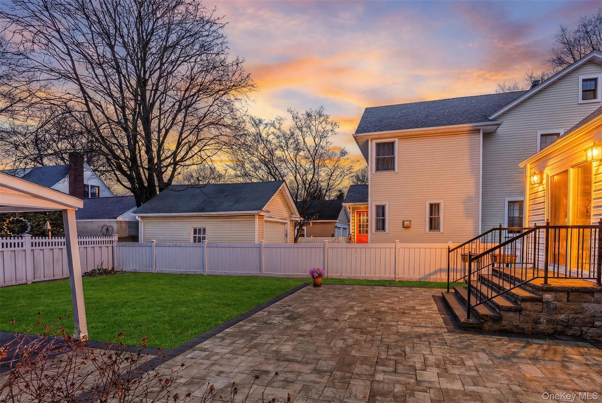 #5 photo, 38 Hawthorne Avenue, Floral Park , NY 11001