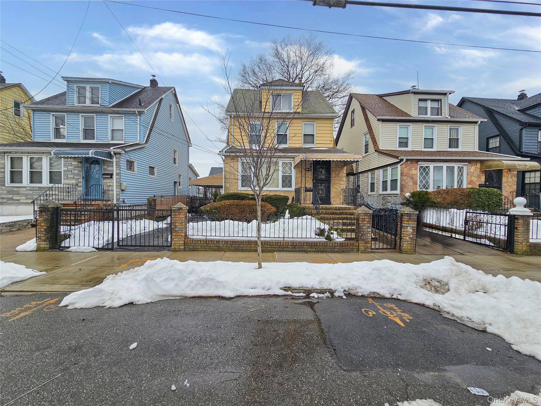 #1 photo, 21422 111th Road, 뉴욕퀸즈 Queens Village , NY 11429