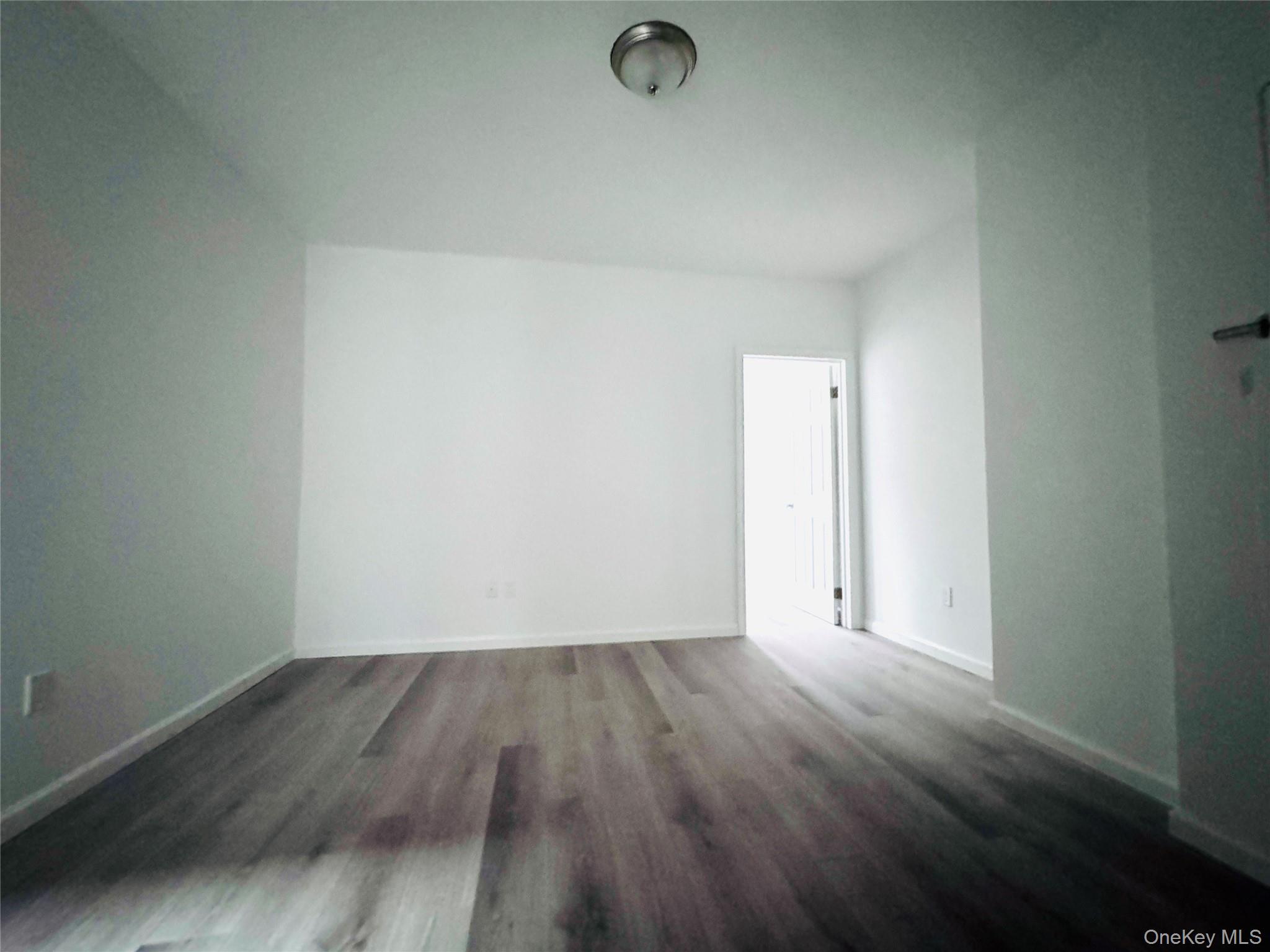 #4 photo, 1688 Gates Avenue, Ridgewood , NY 11385