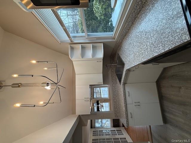 #9 photo, 35 Youngs Hill Road, 롱 아일랜드 Huntington , NY 11743