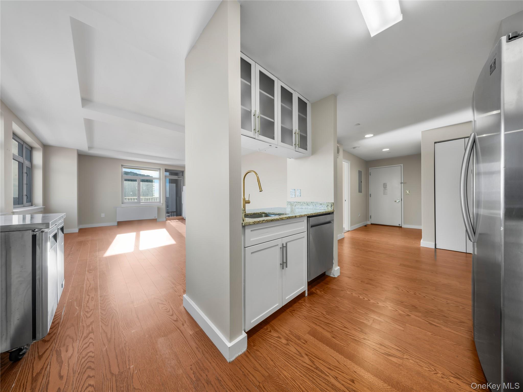 #9 photo, 40-22 College Point Boulevard, Flushing , NY 11354