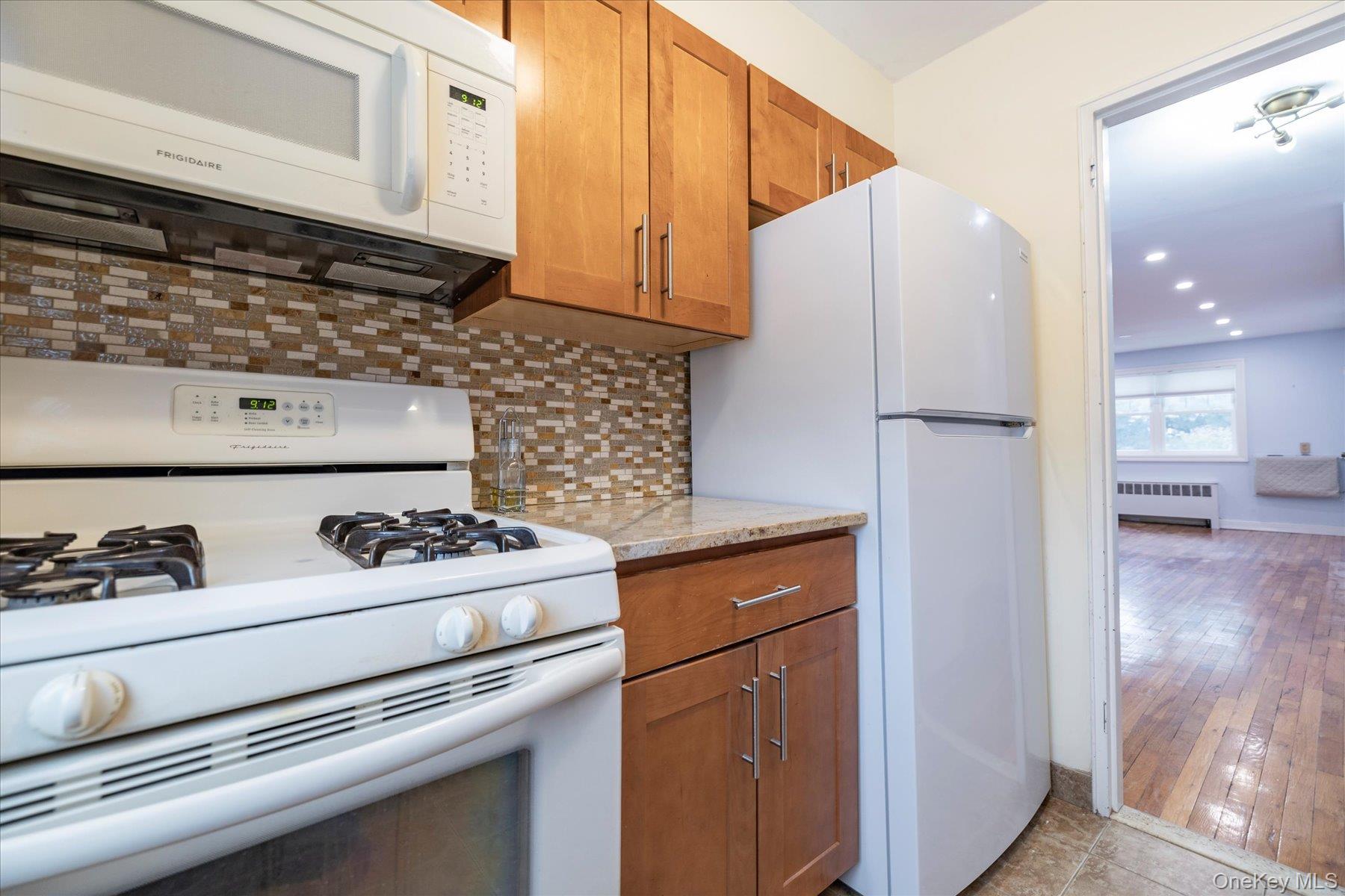 #5 photo, 22930 Kingsbury Avenue, Oakland Gardens , NY 11364