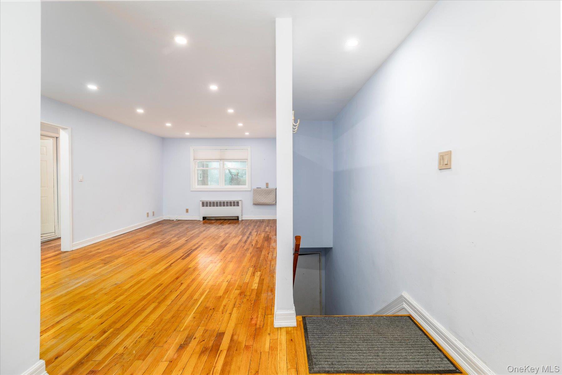 #7 photo, 22930 Kingsbury Avenue, Oakland Gardens , NY 11364