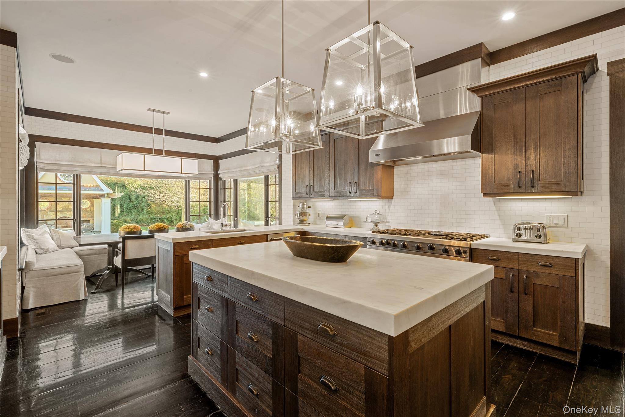 #17 photo, 8 Serenite Lane, 롱 아일랜드 Muttontown , NY 11791