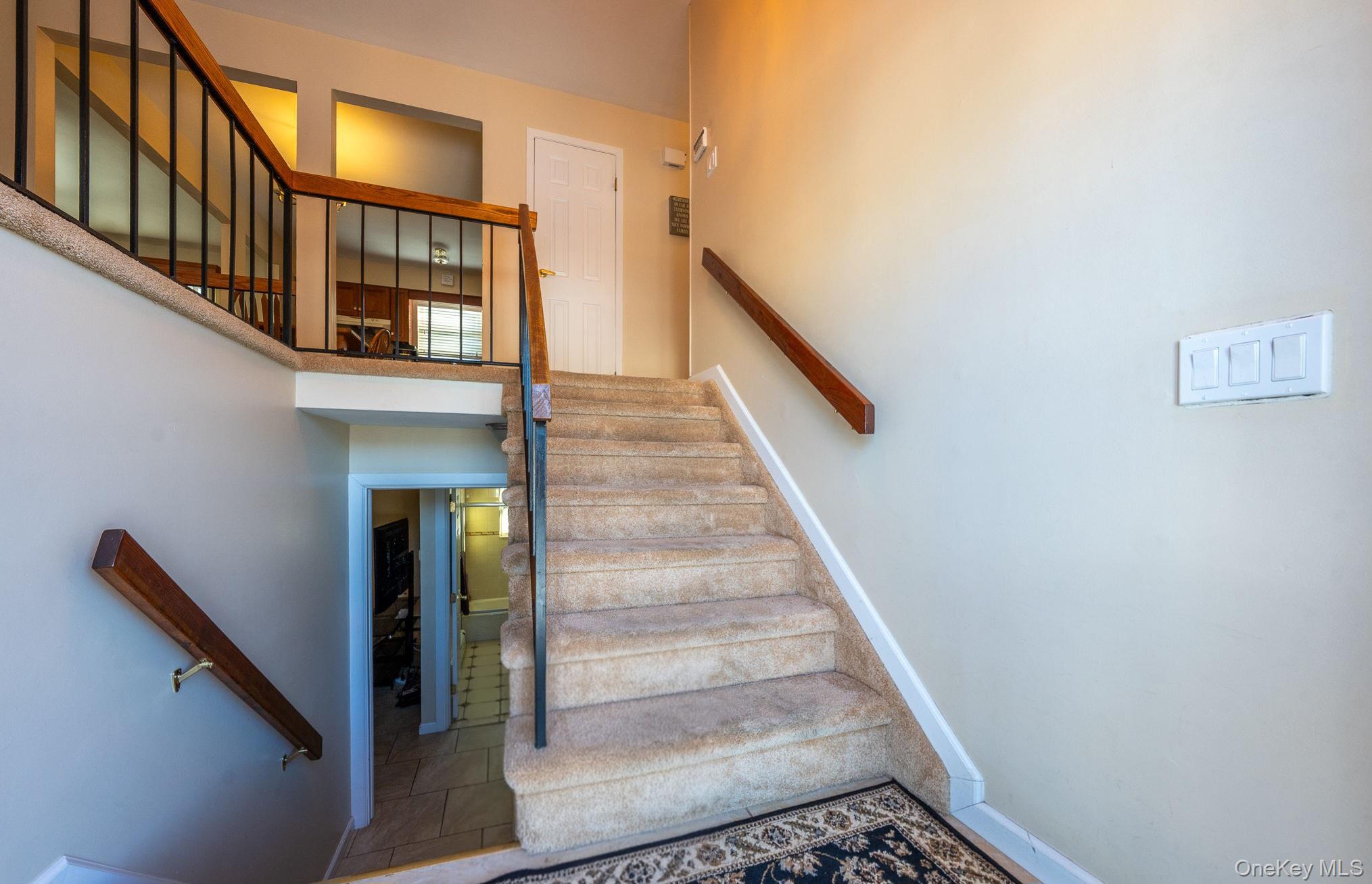 #3 photo, 40 E Lincoln Avenue, 롱 아일랜드 Massapequa , NY 11758