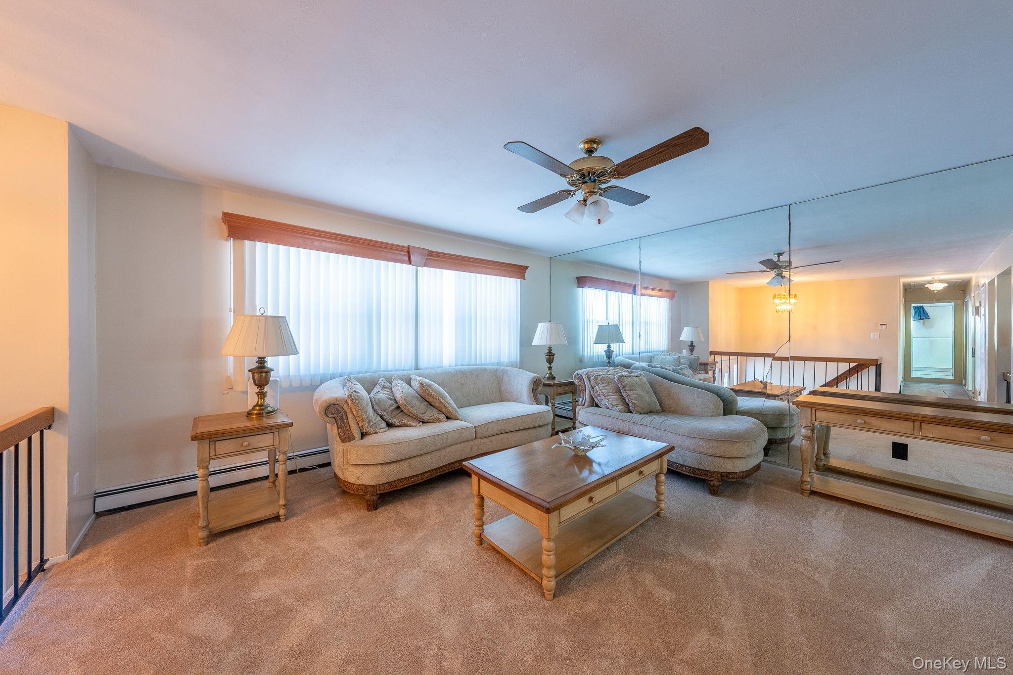 #4 photo, 40 E Lincoln Avenue, 롱 아일랜드 Massapequa , NY 11758