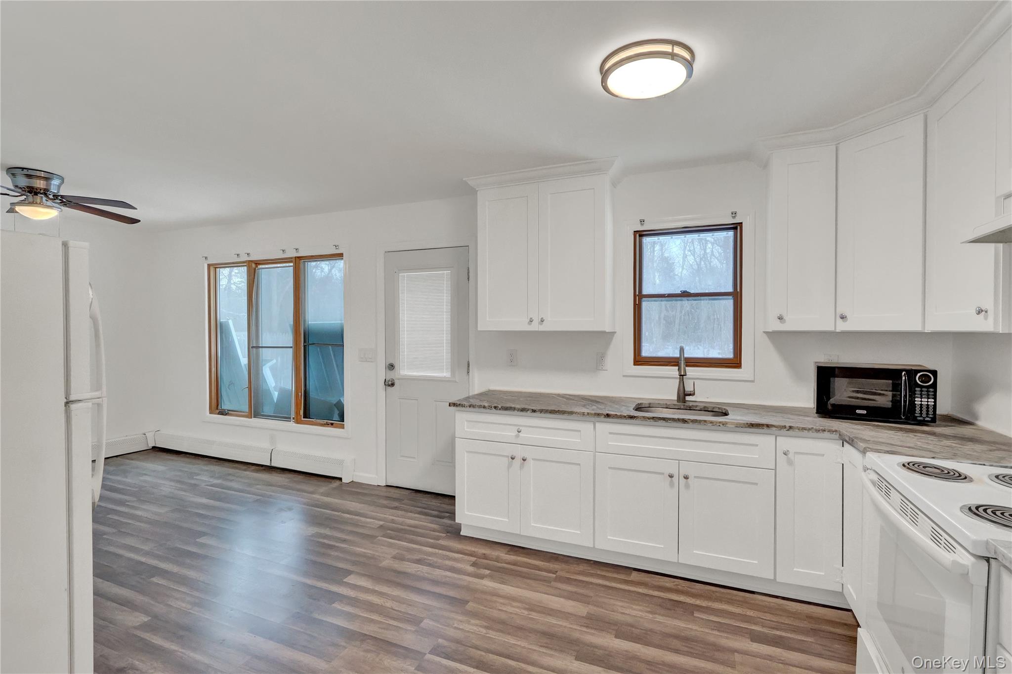 #7 photo, 43 Carver Boulevard, Bellport , NY 11713