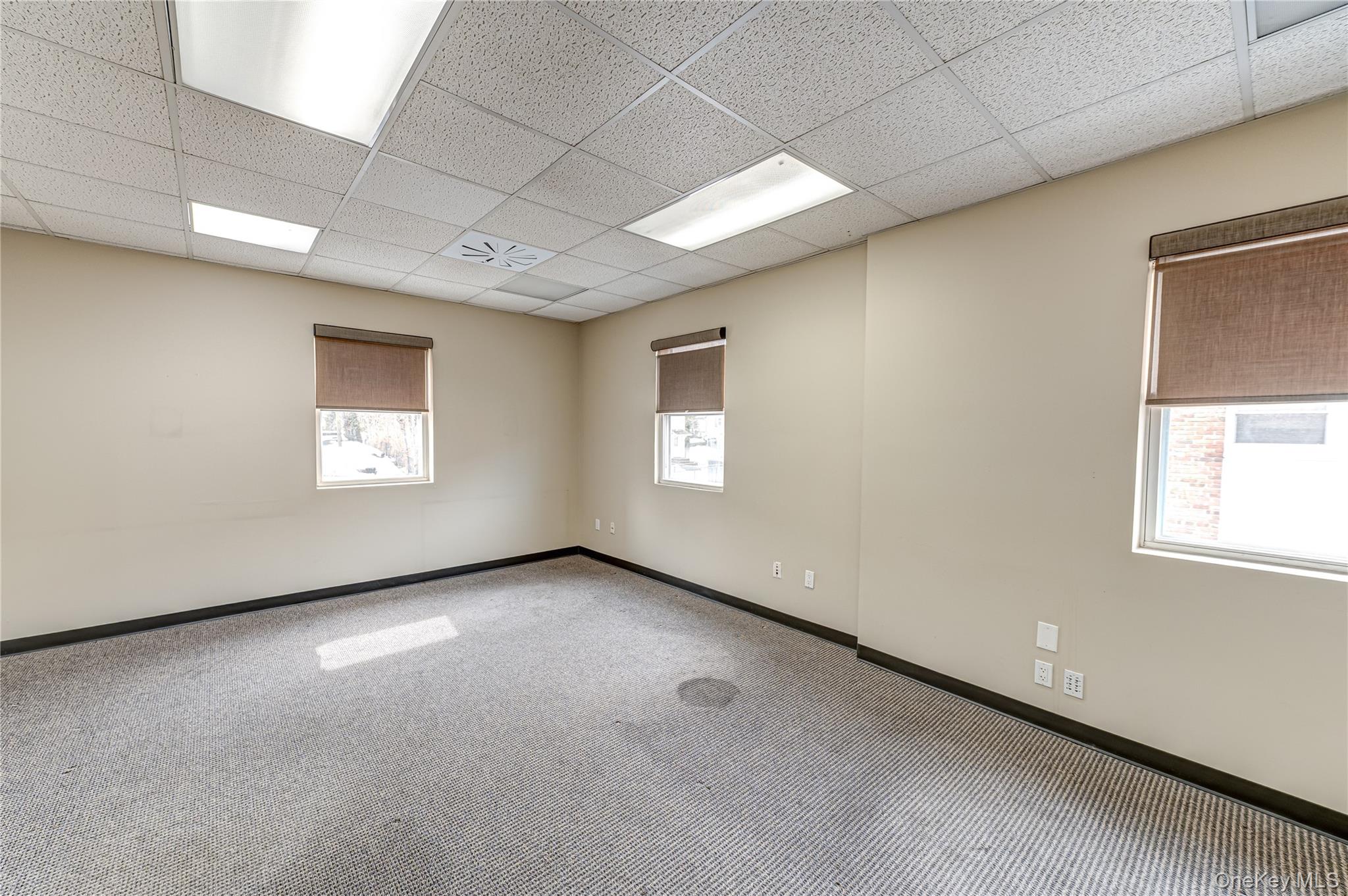 #14 photo, 48 Elm Street, Huntington , NY 11743