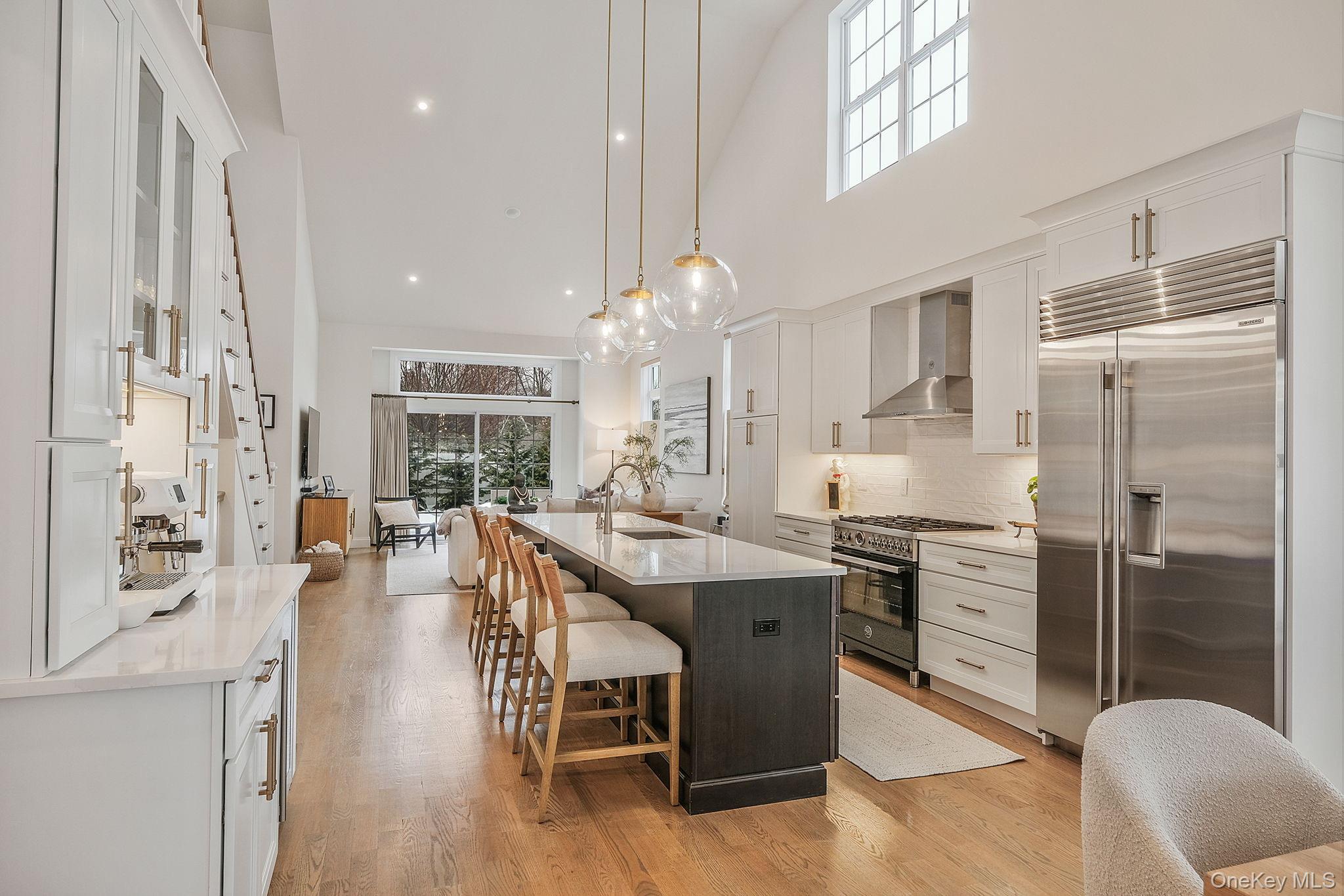 #11 photo, 59 Farm Acre Circle, Mount Sinai , NY 11766