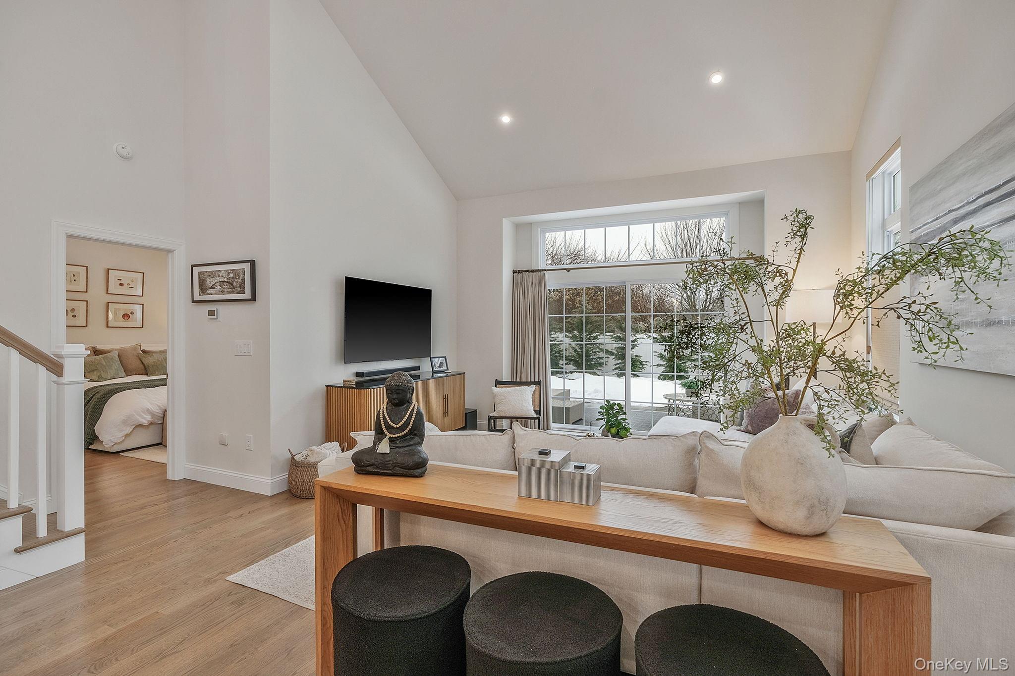 #12 photo, 59 Farm Acre Circle, Mount Sinai , NY 11766