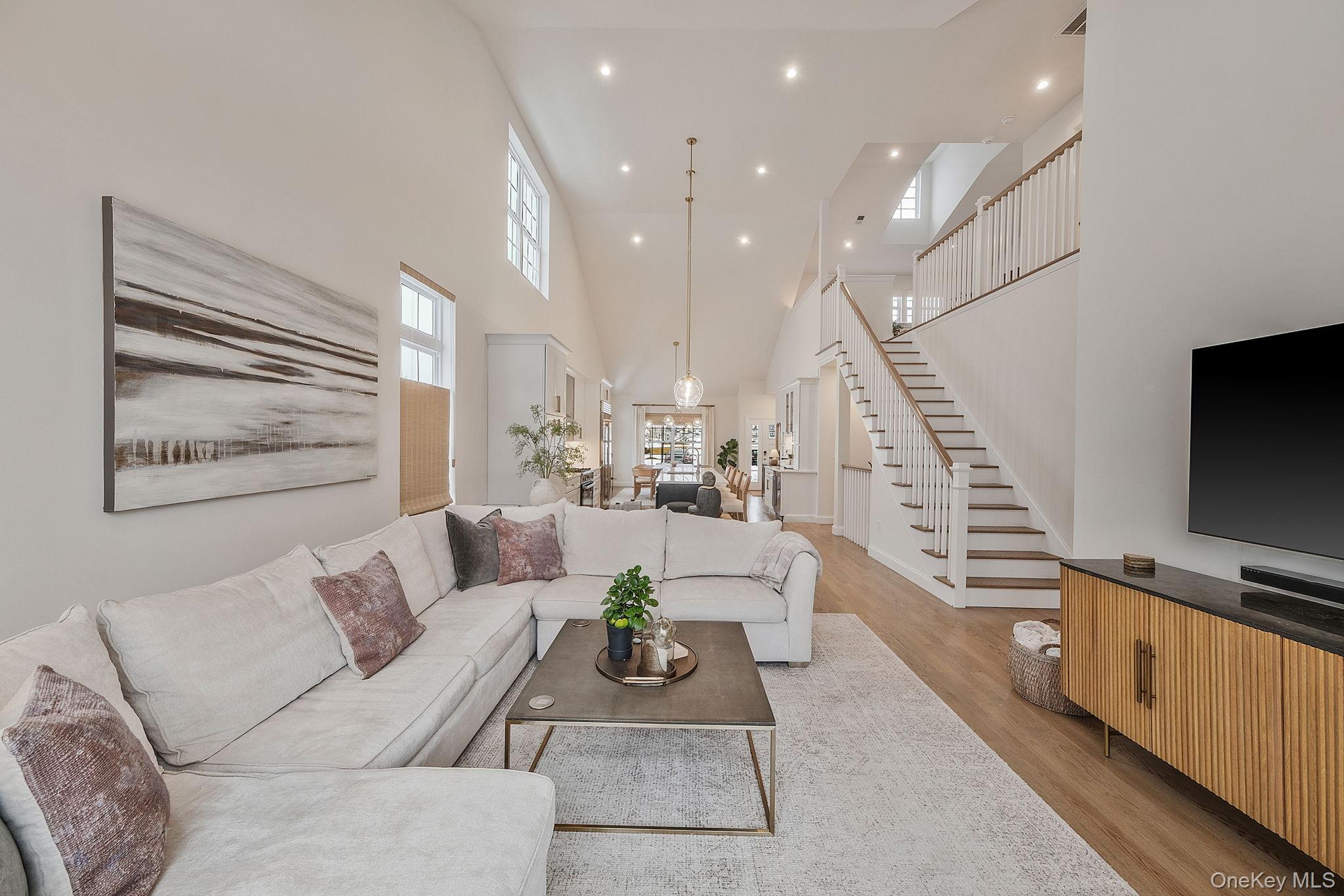 #14 photo, 59 Farm Acre Circle, Mount Sinai , NY 11766