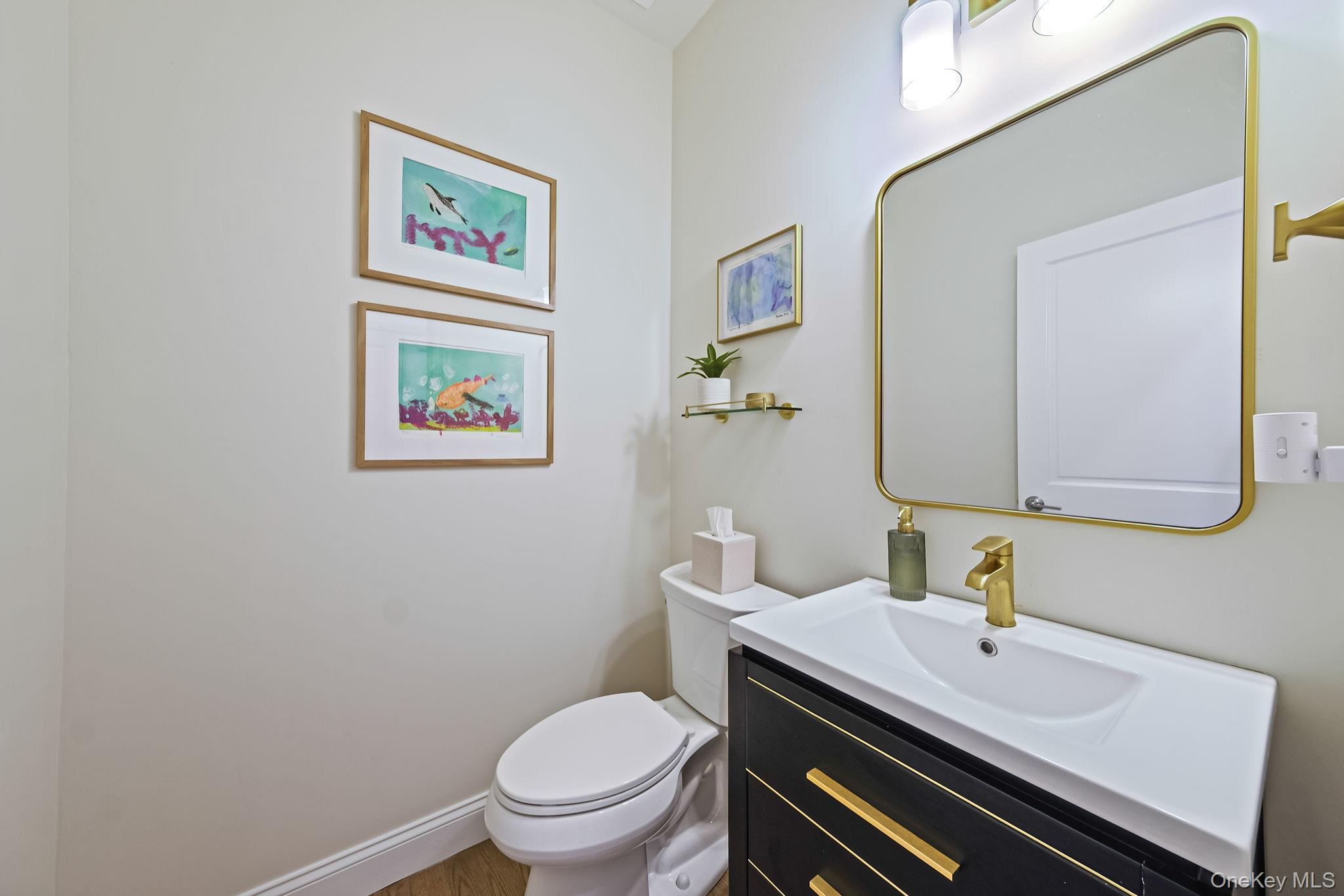 #15 photo, 59 Farm Acre Circle, Mount Sinai , NY 11766