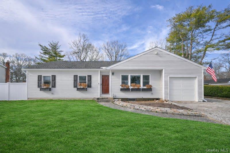 #1 photo, 501 Johnson Avenue, सफ़ोक काउंटी Ronkonkoma , NY 11779