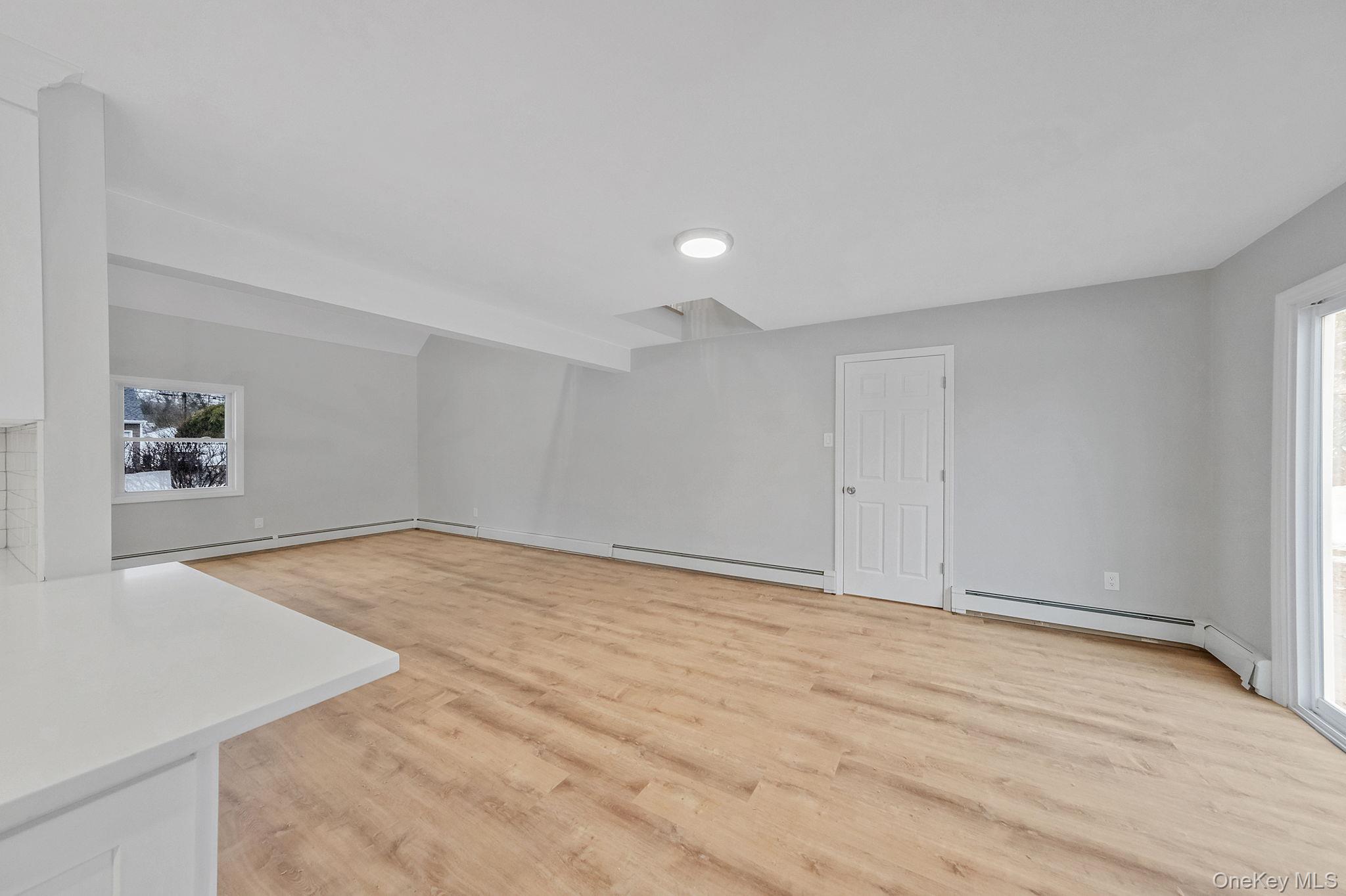 #12 photo, 38 Clymer Street, সাফোক কাউন্টি Port Jefferson , NY 11776